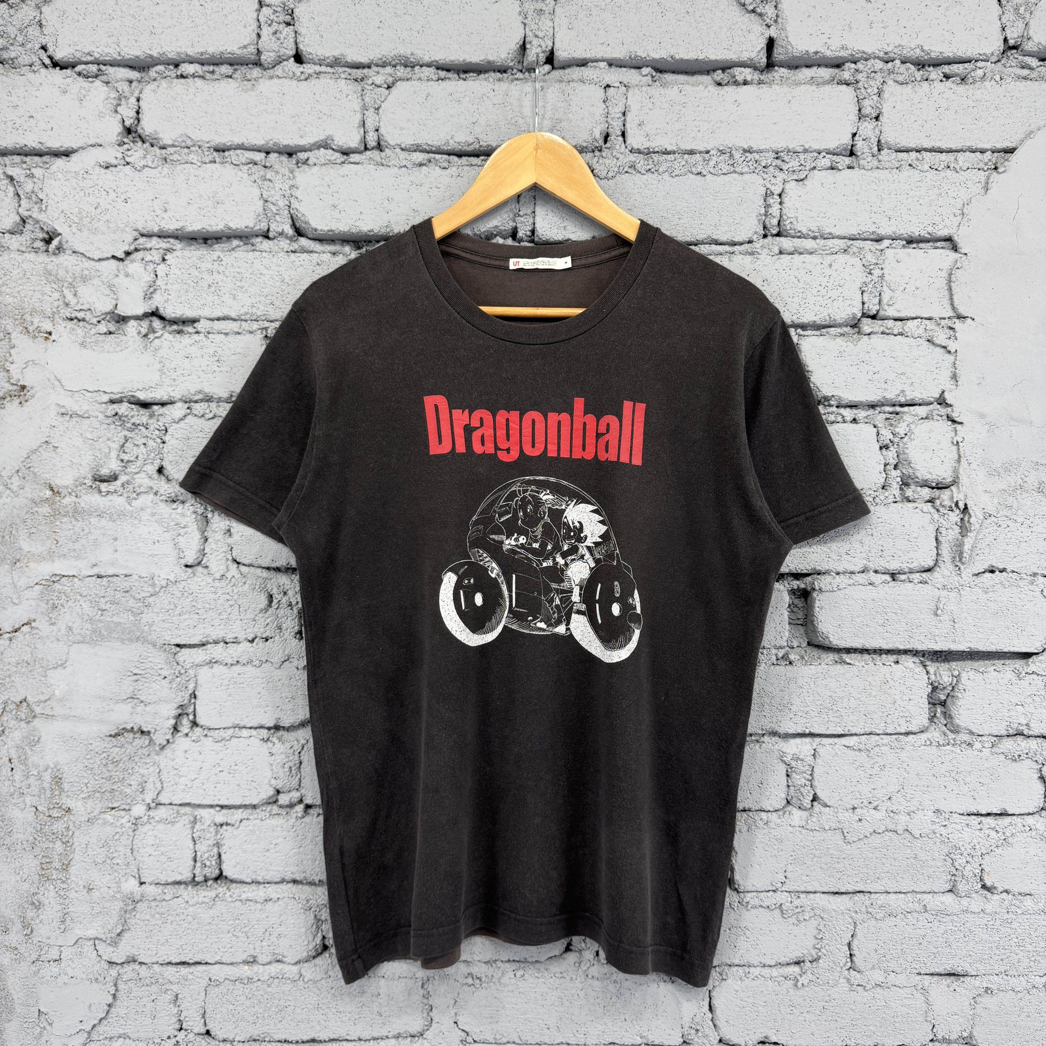 Anime Uniqlo X Japanese Anime Dragon Ball Goku Sunfaded Tshirt Size US M / EU 48-50 / 2 - 1 Thumbnail