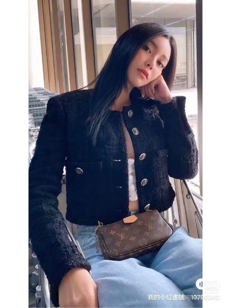 Chanel Chanel 20B classic black two-pocket woven jacket Size XS / US 0-2 / IT 36-38 - 3 Thumbnail