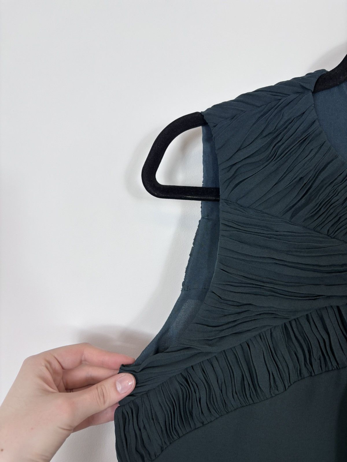 Burberry Burberry Women’s Elegant Sleeveless Ruched Chiffon Dress Size L / US 10 / IT 46 - 6 Thumbnail