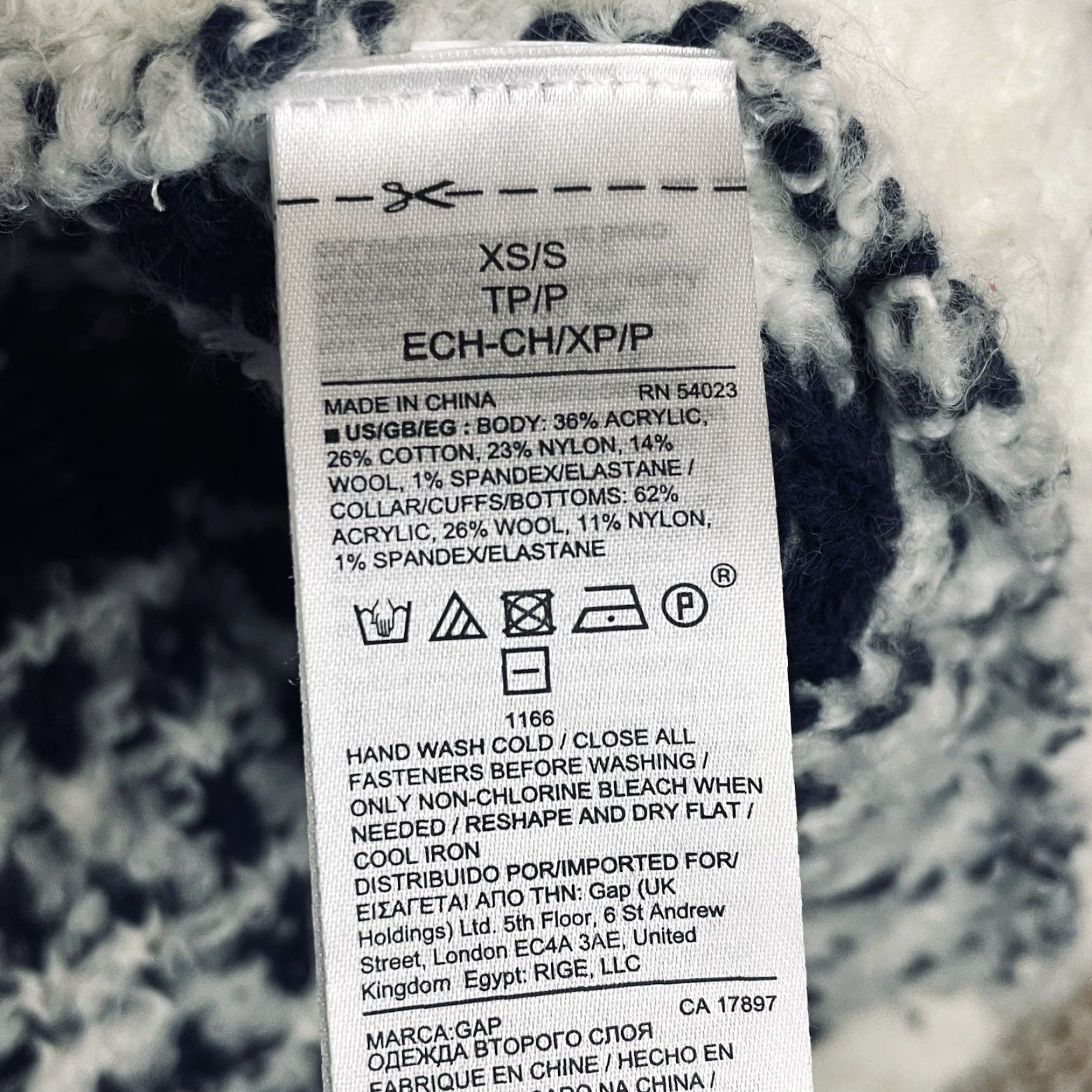 Gap VINTAGE Gap Women’s Sweater Poncho XS/S Granola 1/4 Zip Fair Isle Knitted 90s Bohemian Western Oversized Christmas Knit Cozy Ivory Womens Size XS / US 0-2 / IT 36-38 - 5 Thumbnail