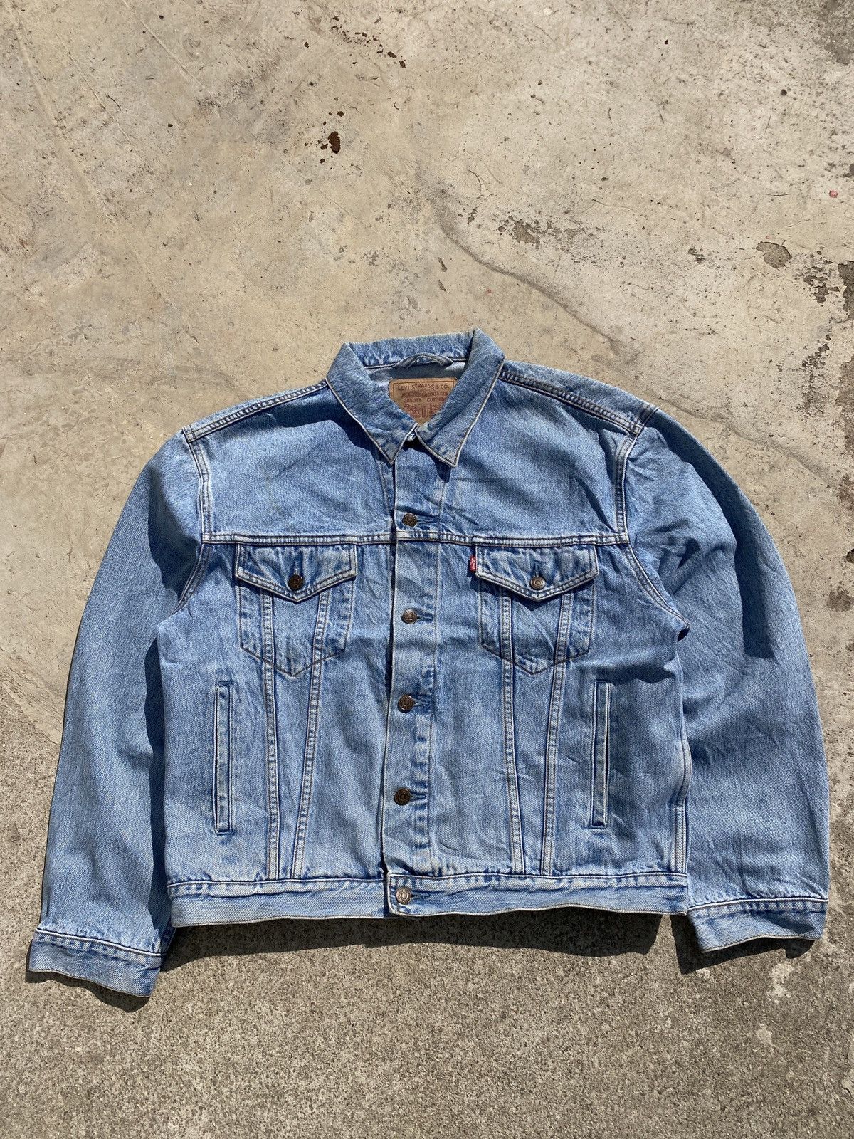 Levi's Vintage Clothing Vintage Levis Denim Jacket Size US L / EU 52-54 / 3 - 1 Thumbnail