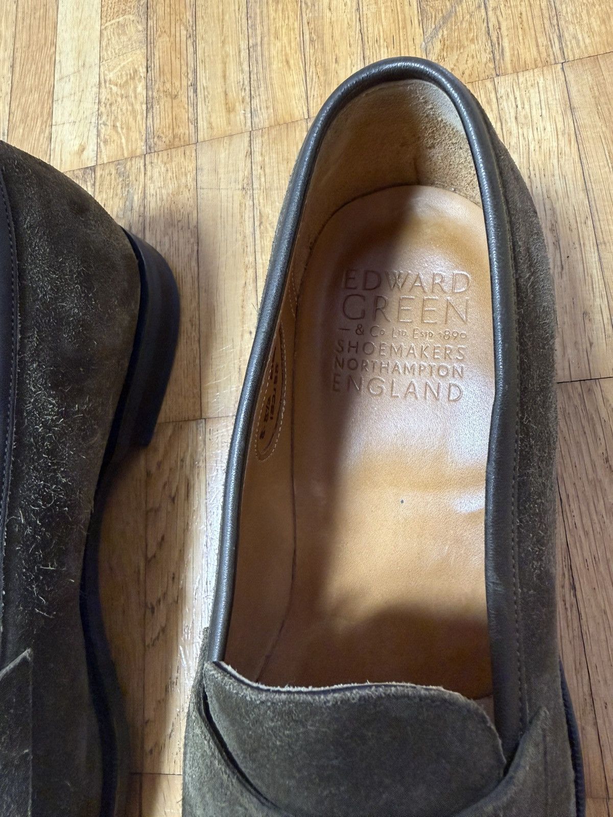 Edward Green Edward Green Olive Suede Penny Loafers Size 9.5 Size US 9.5 / EU 42-43 - 2 Thumbnail