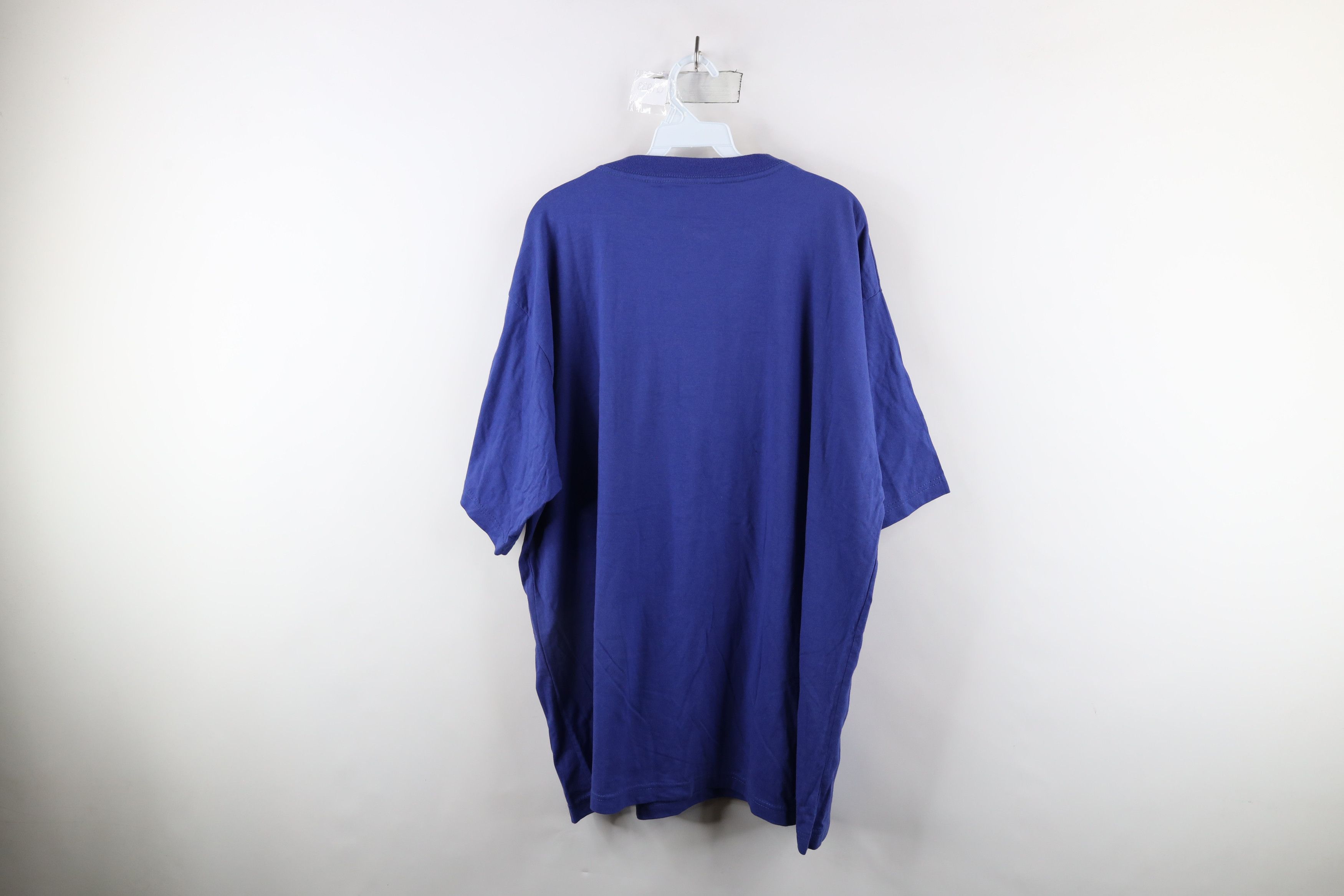 Vintage Deadstock Vintage 90s Streetwear Out Toronto Canada T-Shirt Size US XL / EU 56 / 4 - 8 Thumbnail