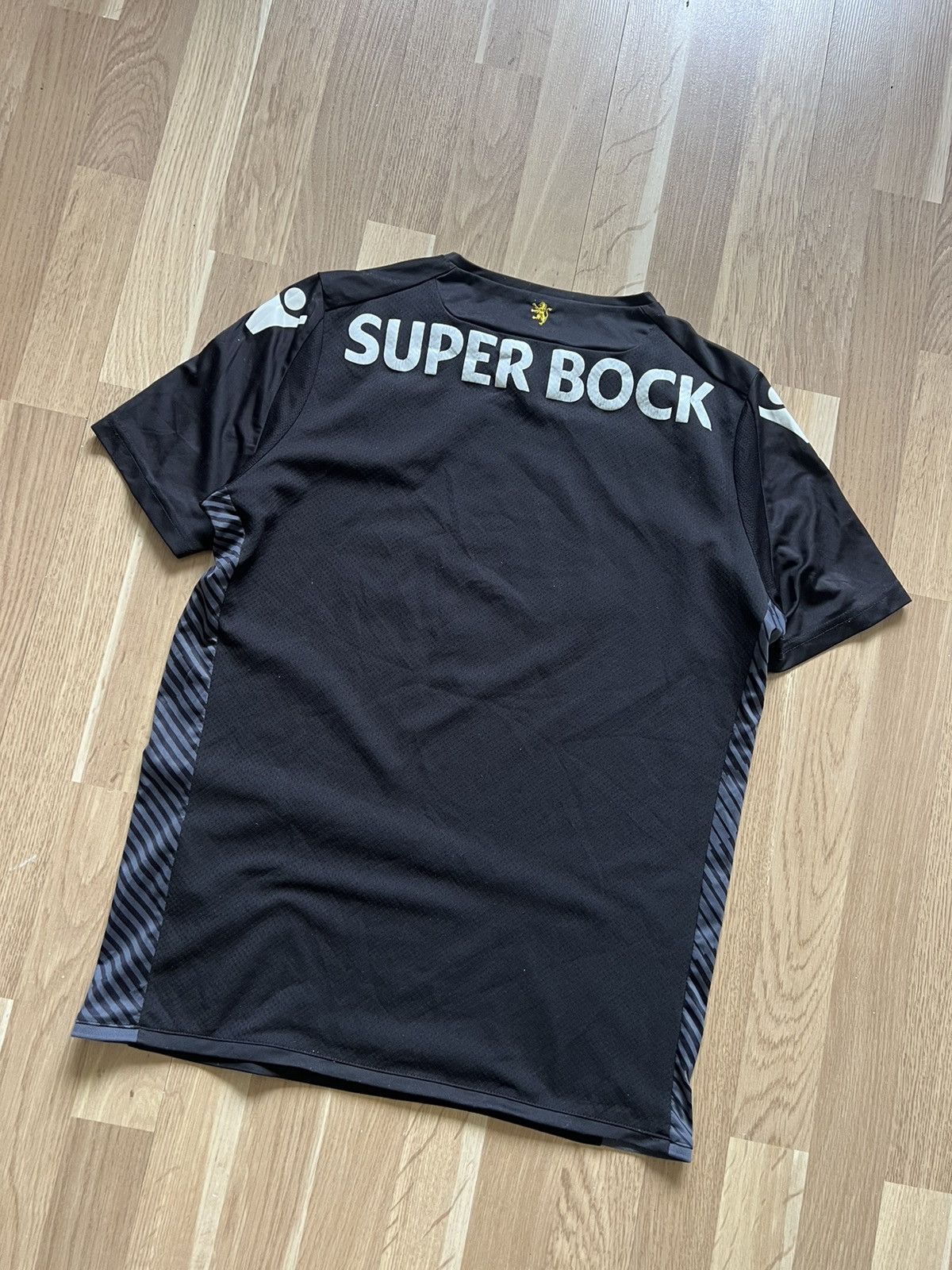 Macron Sporting football soccer jersey 2017/18 goalkeeper rare Size US L / EU 52-54 / 3 - 7 Thumbnail