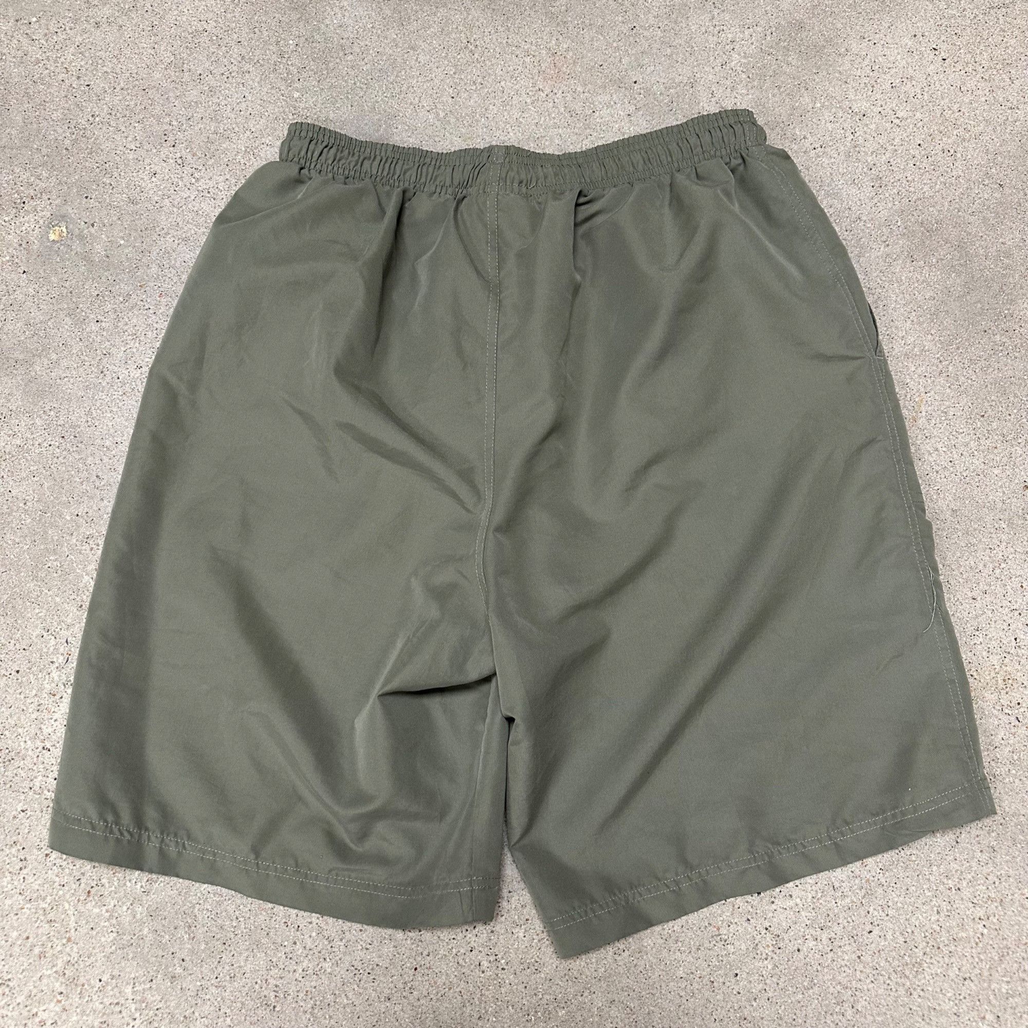 Starter × Vintage Vintage 90s Starter Olive Green Nylon Drawstring Shorts Size US 32 / EU 48 - 3 Thumbnail