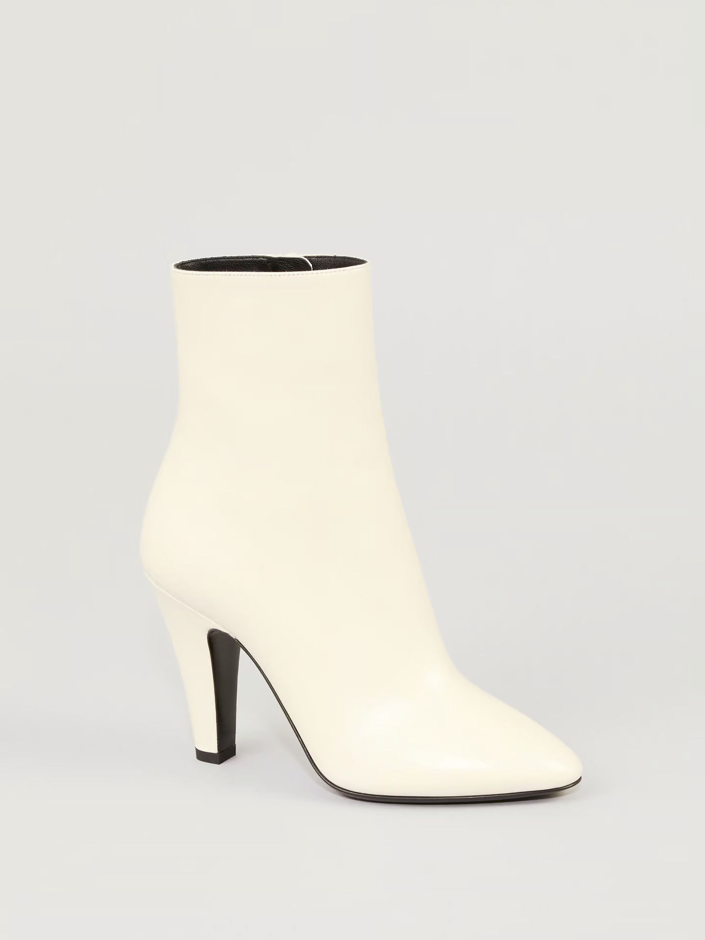 Saint Laurent Paris o1y0126 Ankle Boots in Beige Size US 6.5 / IT 36.5 - 2 Thumbnail