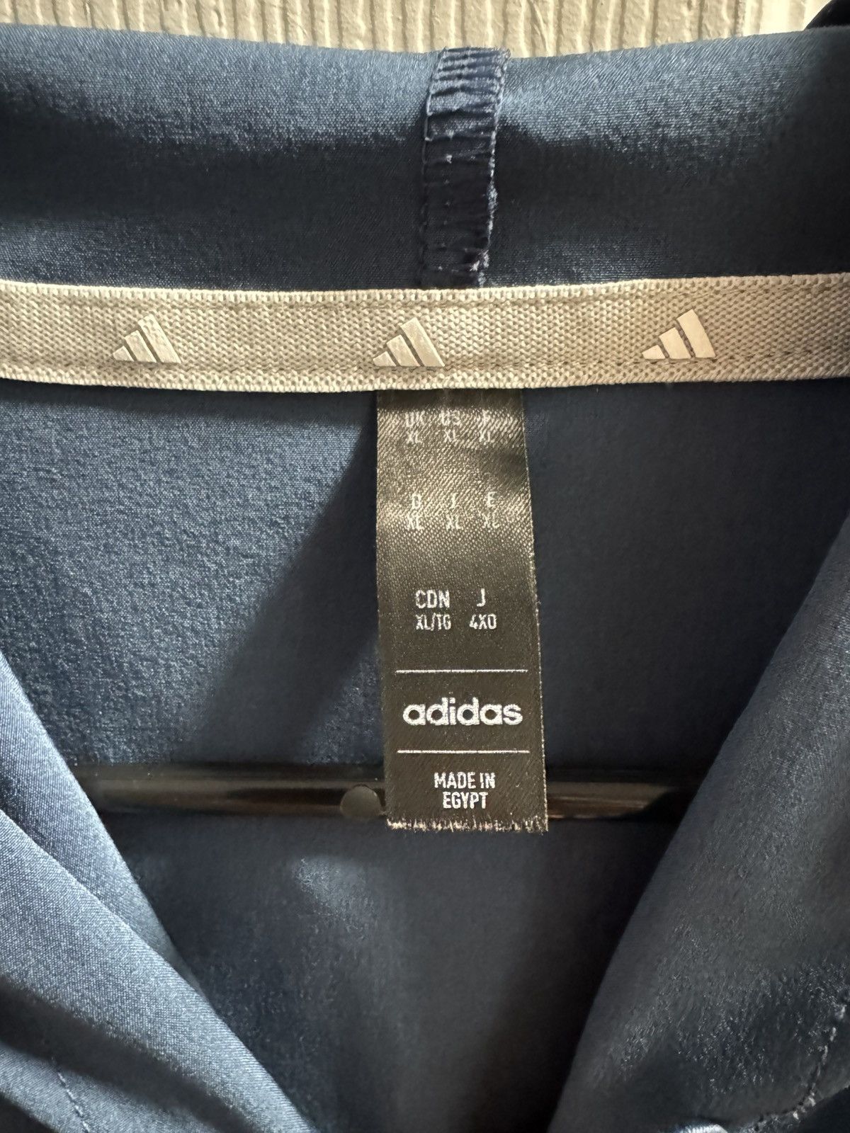 Adidas Adidas Navy Blue Windbreake Size US XL / EU 56 / 4 - 3 Thumbnail