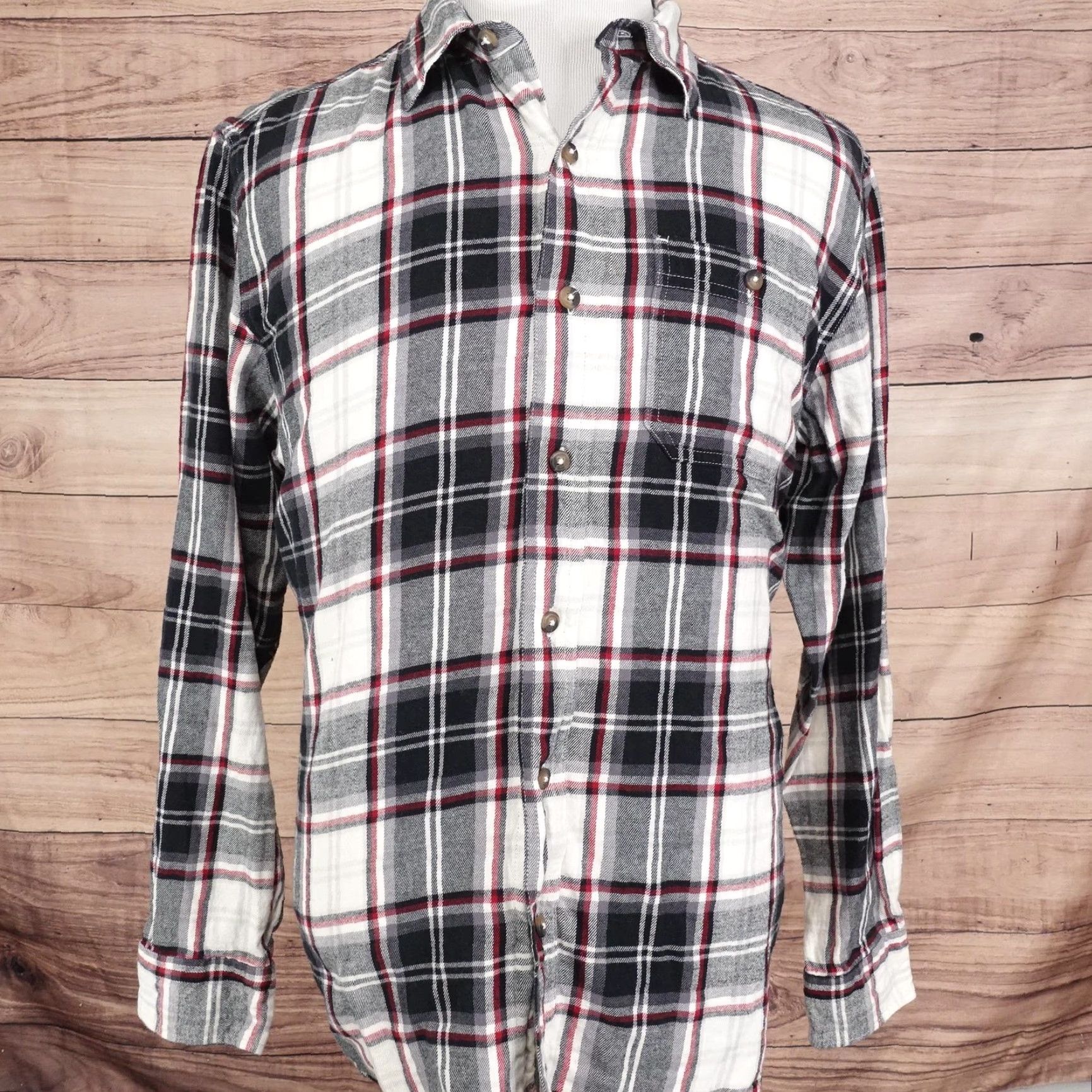 The Mountain Blue Mountain Shirt Mens Large Plaid Flannel Long Sleeve Button-Up Cotton Multicolor Jazz Black Red White Gray (90s) Womens? Size US L / EU 52-54 / 3 - 3 Thumbnail