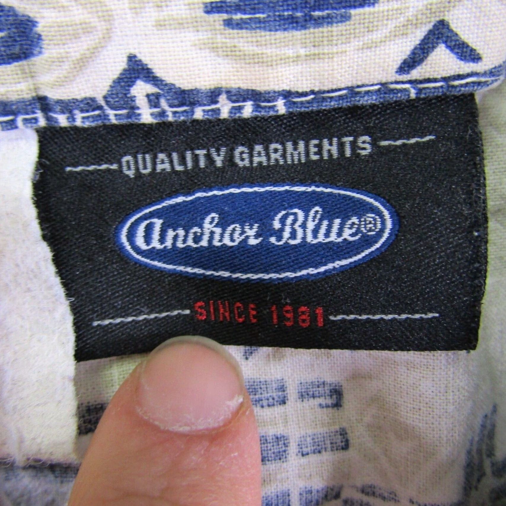 Anchor Blue VINTAGE Anchor Blue Shirt Mens Medium Beige Hawaiian Tribal Button Up Camp Y2K Floral Short Sleeve Cotton Beach Aloha 90s Mens Size US L / EU 52-54 / 3 - 6 Thumbnail