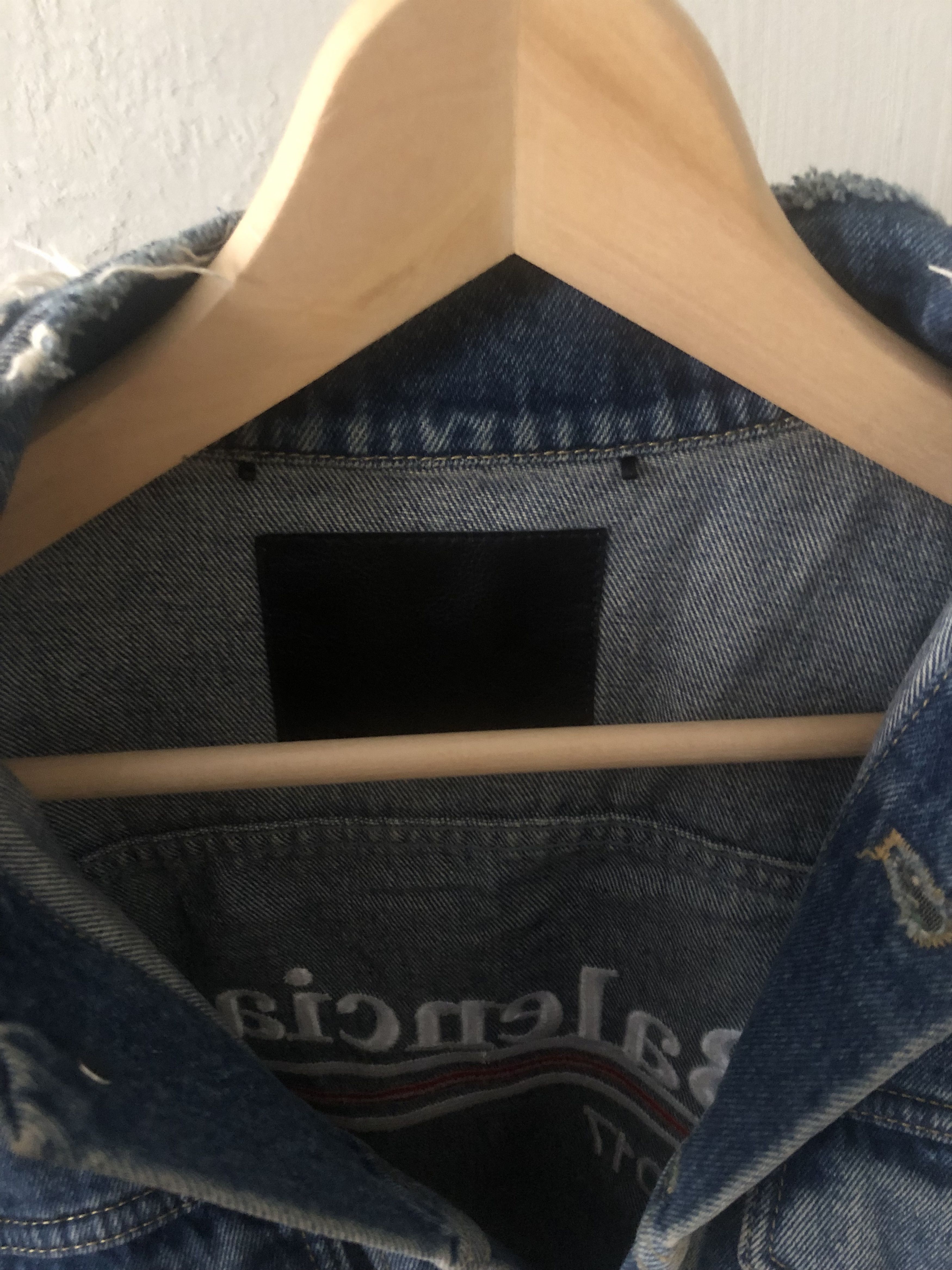 Balenciaga Balenciaga Political campaign distressed denim jacket Size US M / EU 48-50 / 2 - 10 Thumbnail