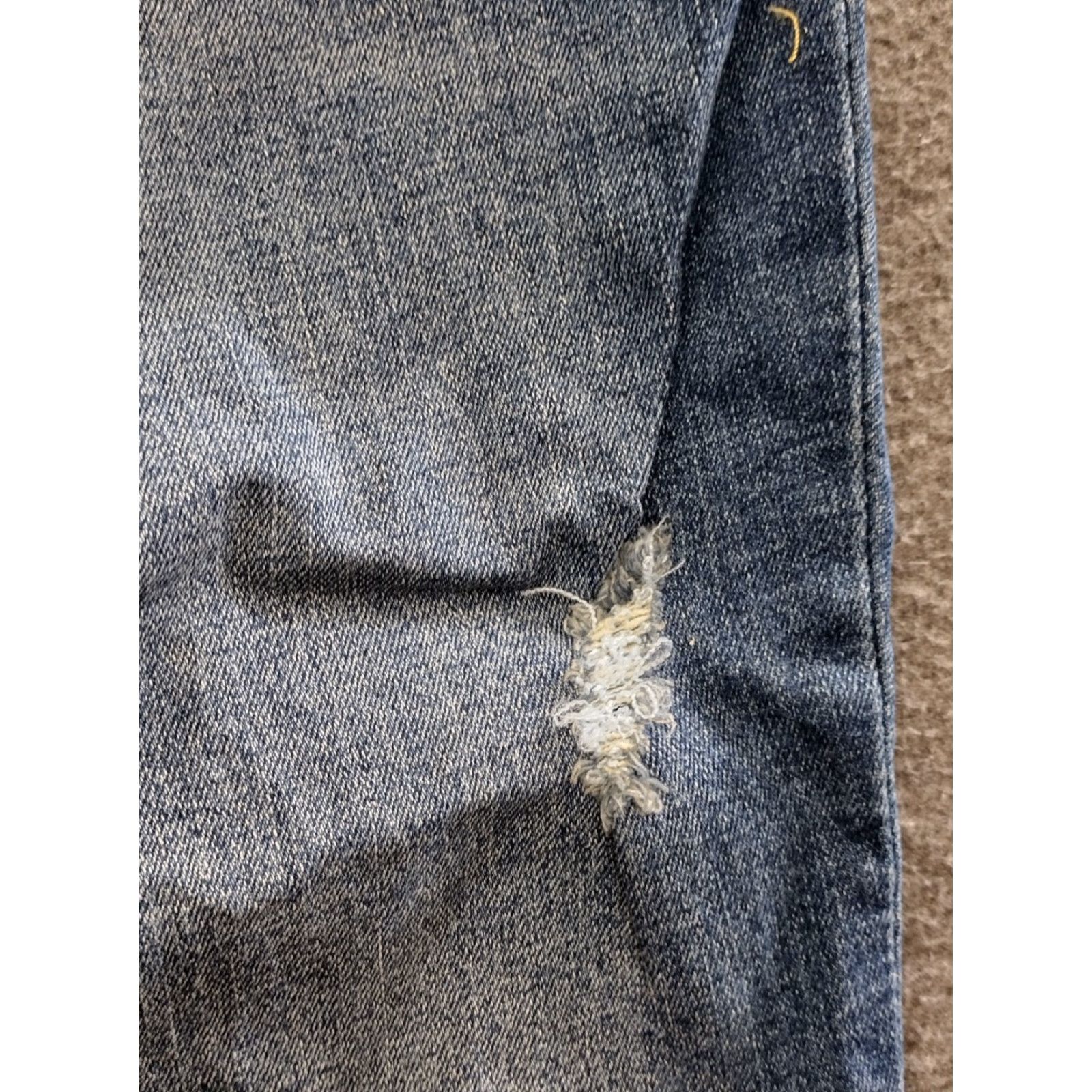 Old Navy VINTAGE Old Navy Distressed Cuffed Blue Denim Maternity Jeans Size 10 Size 32" / US 10 / IT 46 - 4 Thumbnail