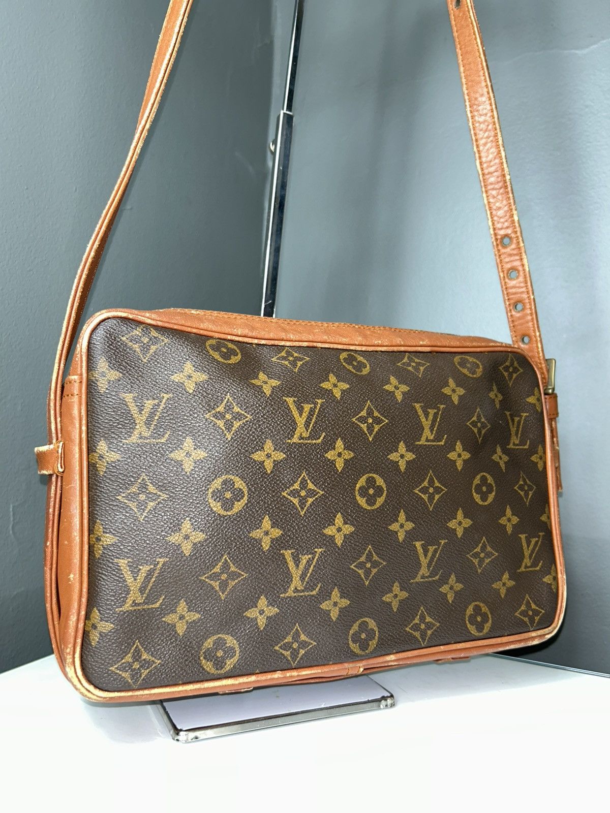 Louis Vuitton Vintage Louis Vuitton Monogram Sac Bandouliere w LV Dust Bag Size ONE SIZE - 2 Thumbnail