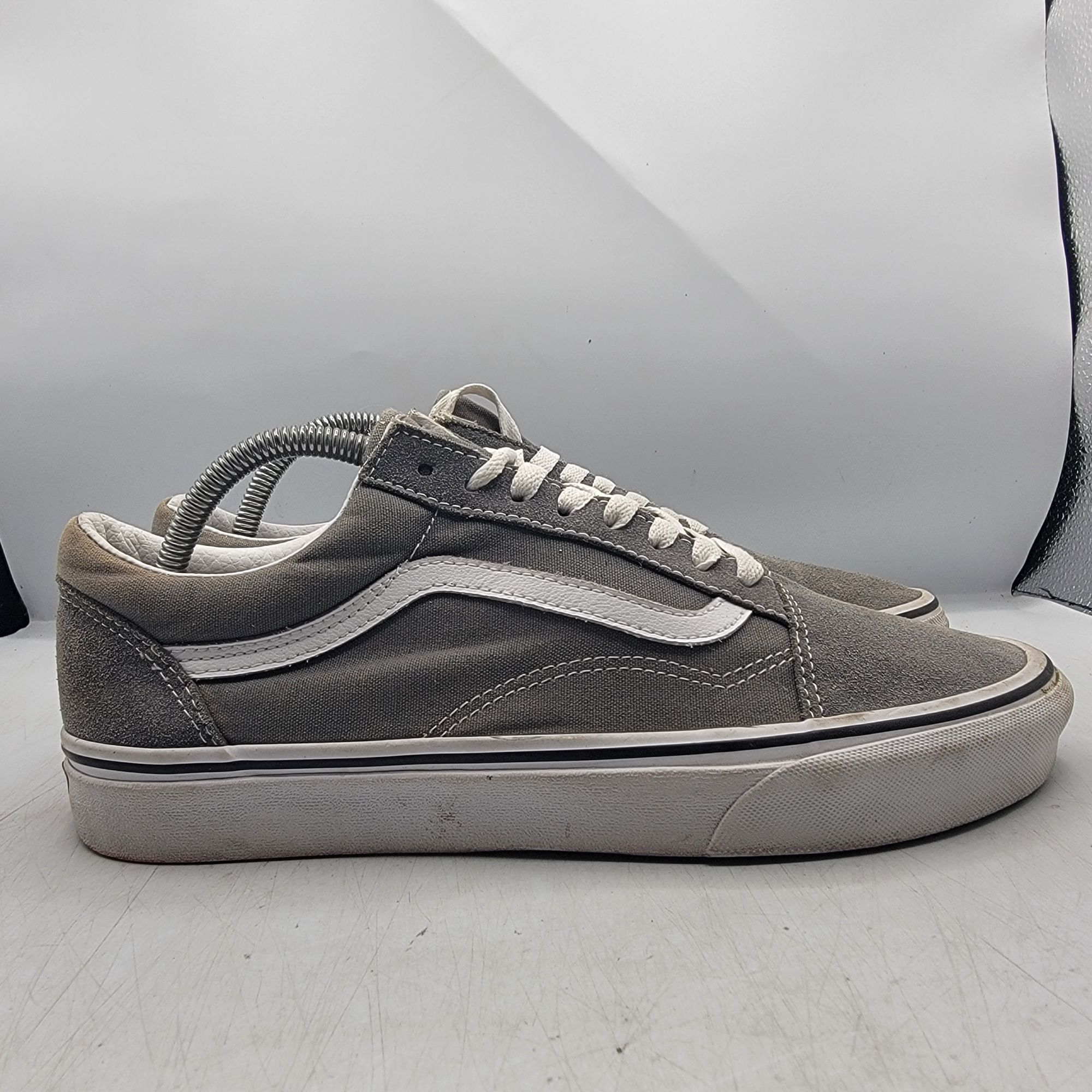 Vans Vans Old Skool Mens 9.5 Gray White Sneaker Shoes Skate Casua Size US 9.5 / EU 42-43 - 13 Thumbnail