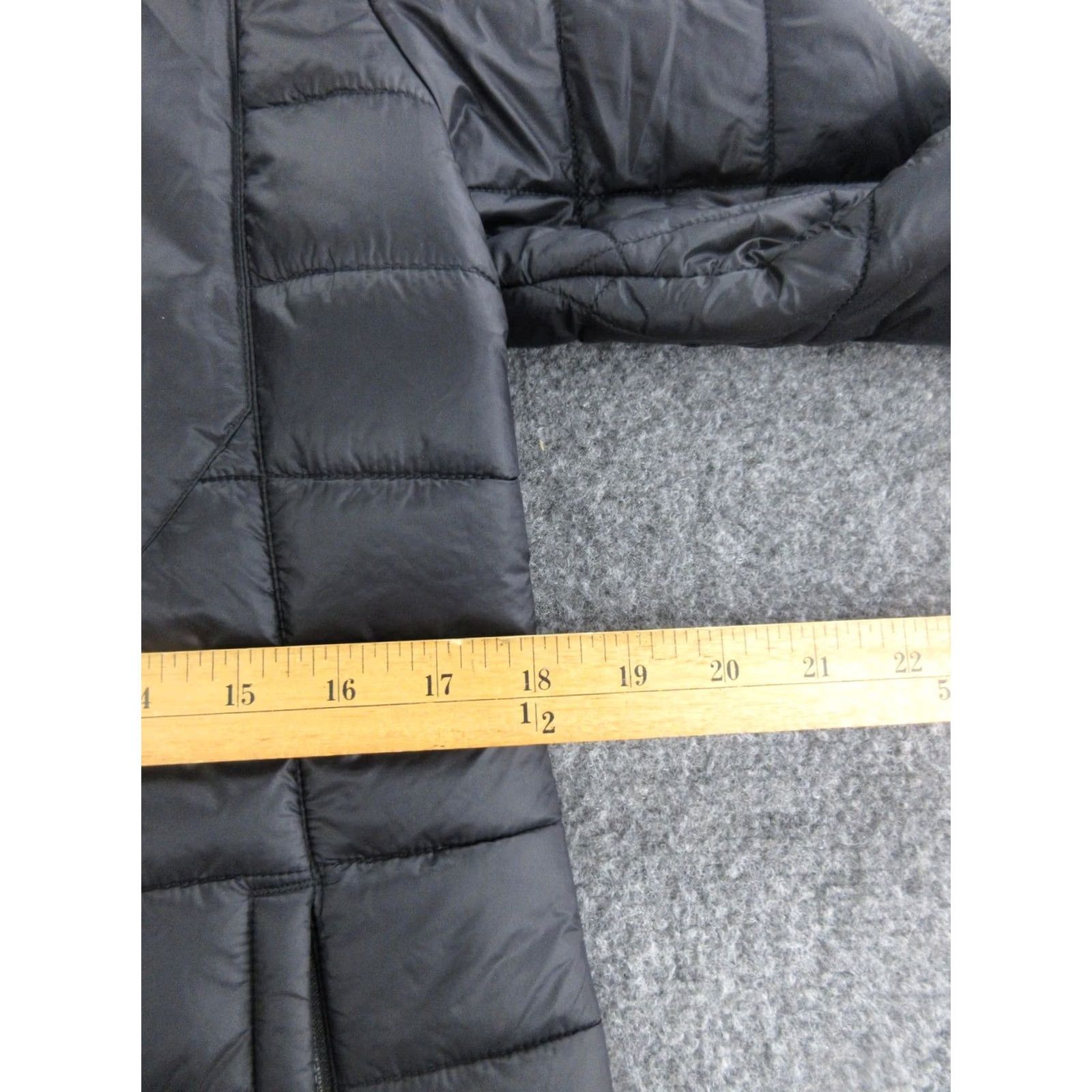 Patagonia Patagonia Coat Womens Medium Black Quilted Parka Full Zip Insulated Pockets Long Sleeve Fall Winter Size M / US 6-8 / IT 42-44 - 6 Thumbnail