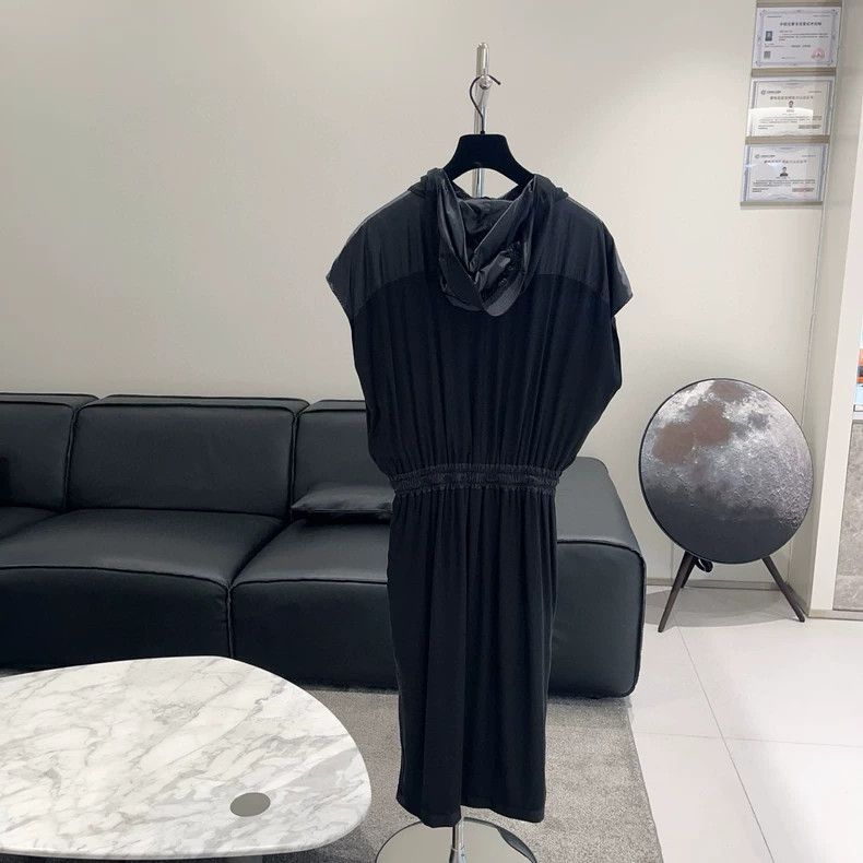 Versace Versace silhouette bat sleeve trench coat cover-up dress Size M / US 6-8 / IT 42-44 - 2 Thumbnail