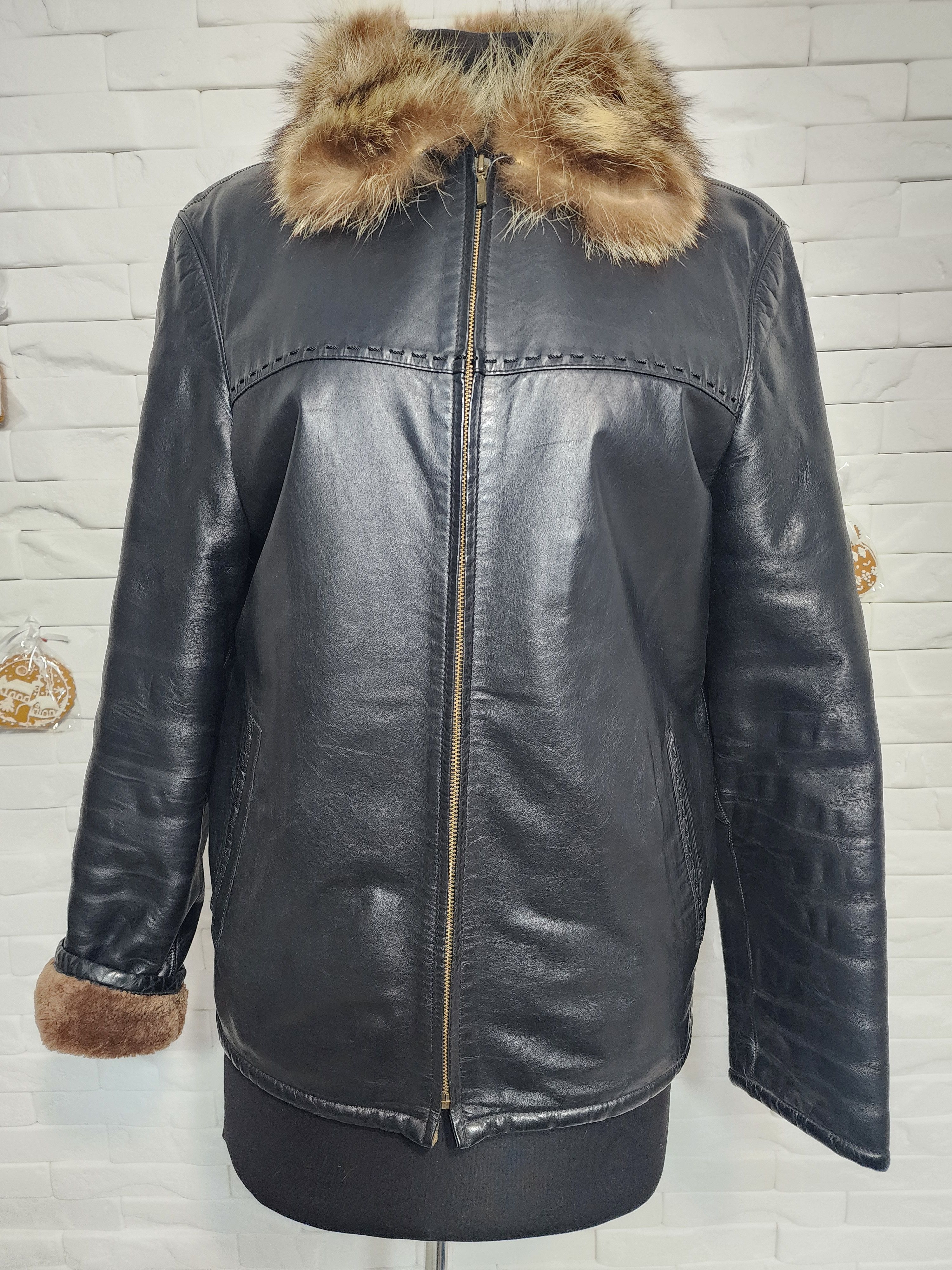 Furla Men's Black Leather Fur Jacket: Genuine Fur, Metal Zipper Size US M / EU 48-50 / 2 - 1 Thumbnail