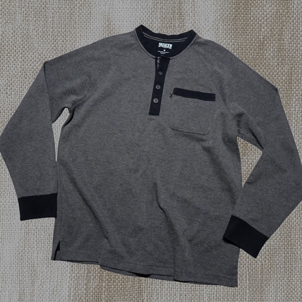 Duluth Trading Co Shirt Mens Medium Gray Long Sleeve Henley Pocket Tee Top, Men's