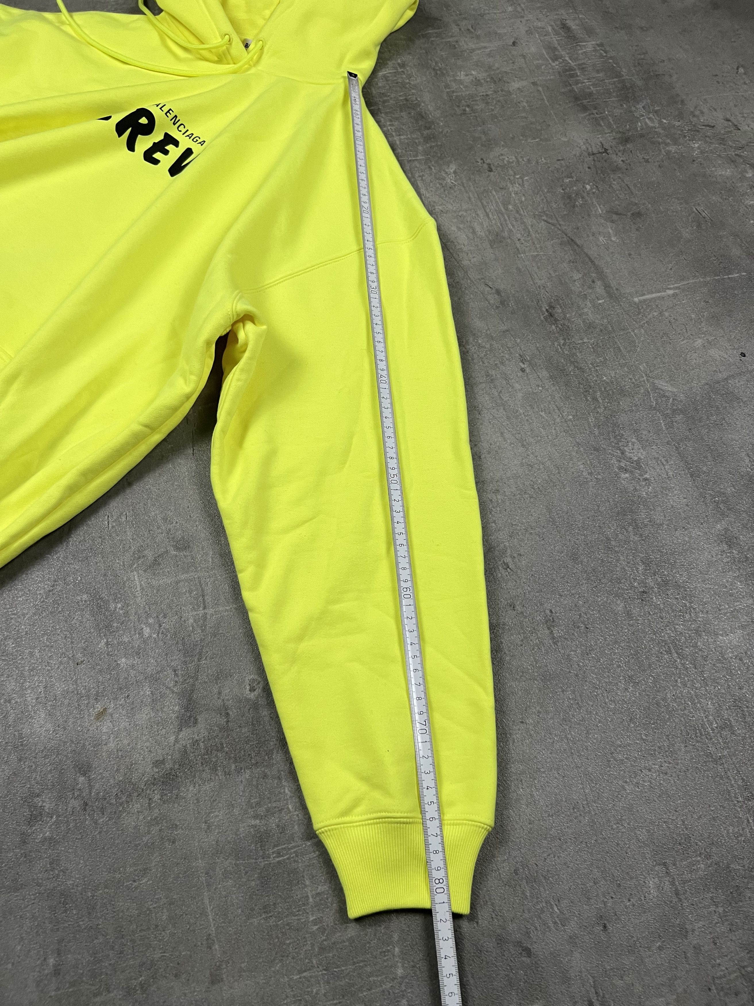 Balenciaga balenciaga crew big logo hoodie size S fakt L legit luxury Size US S / EU 44-46 / 1 - 13 Thumbnail