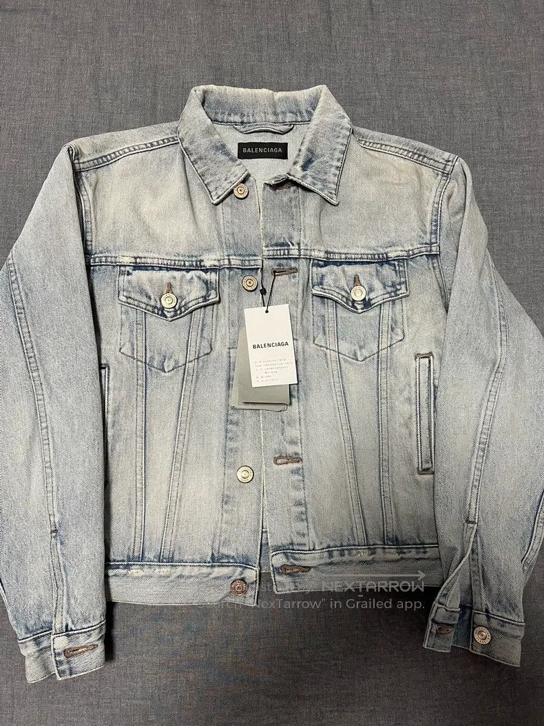 Balenciaga Balenciaga Crystal Embellished Denim Jacket Size XXS / US 00 / IT 34 - 2 Thumbnail