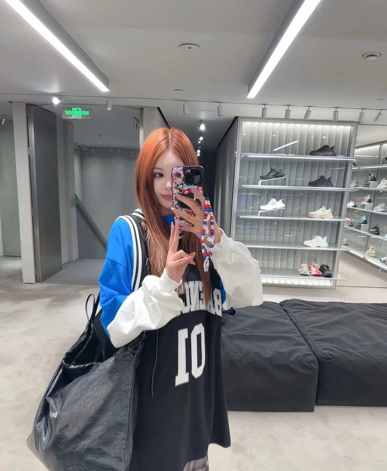 Balenciaga Balenciaga 3-piece laminated long-sleeved TEE with black, Size US S / EU 44-46 / 1 - 8 Thumbnail