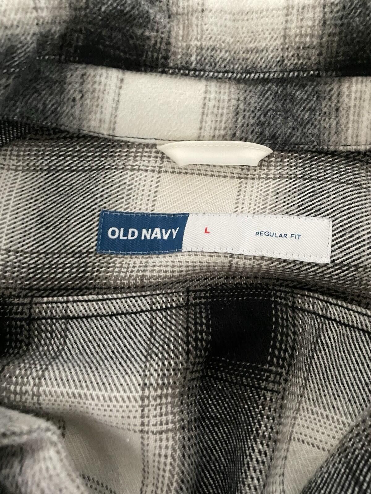 Old Navy Old Navy Flannel Overshirt Grey White Black Check Men Large Size US L / EU 52-54 / 3 - 3 Thumbnail