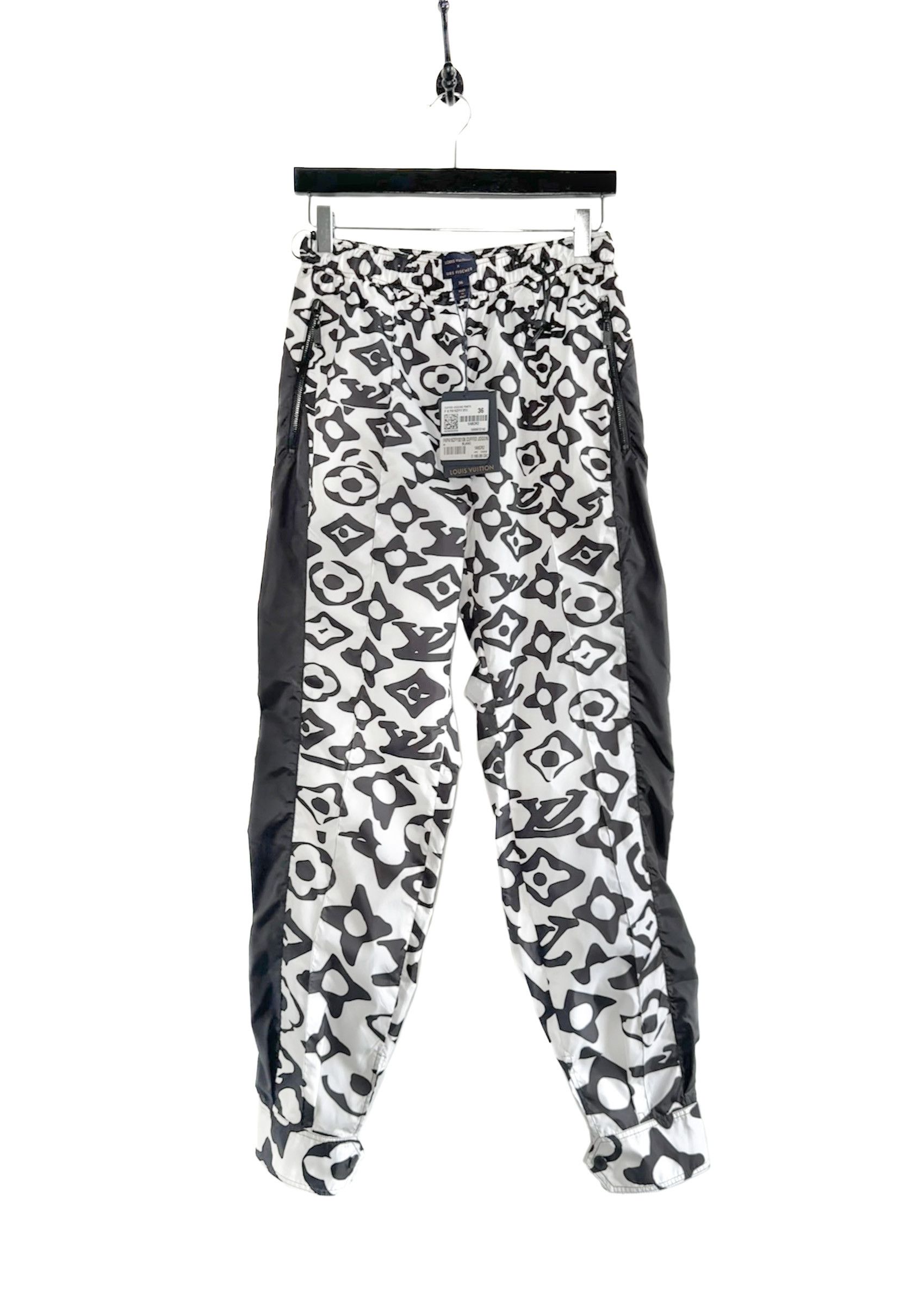 Louis Vuitton Louis Vuitton 2021 Black White Printed Cuffed Jogging Pants Size 27" / US 4 / IT 40 - 1 Thumbnail