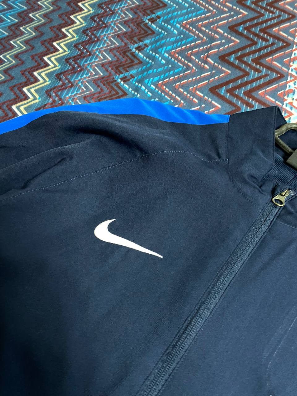 Nike vintage Nike logo Y2K Light jacket Streetwear Size US L / EU 52-54 / 3 - 6 Thumbnail