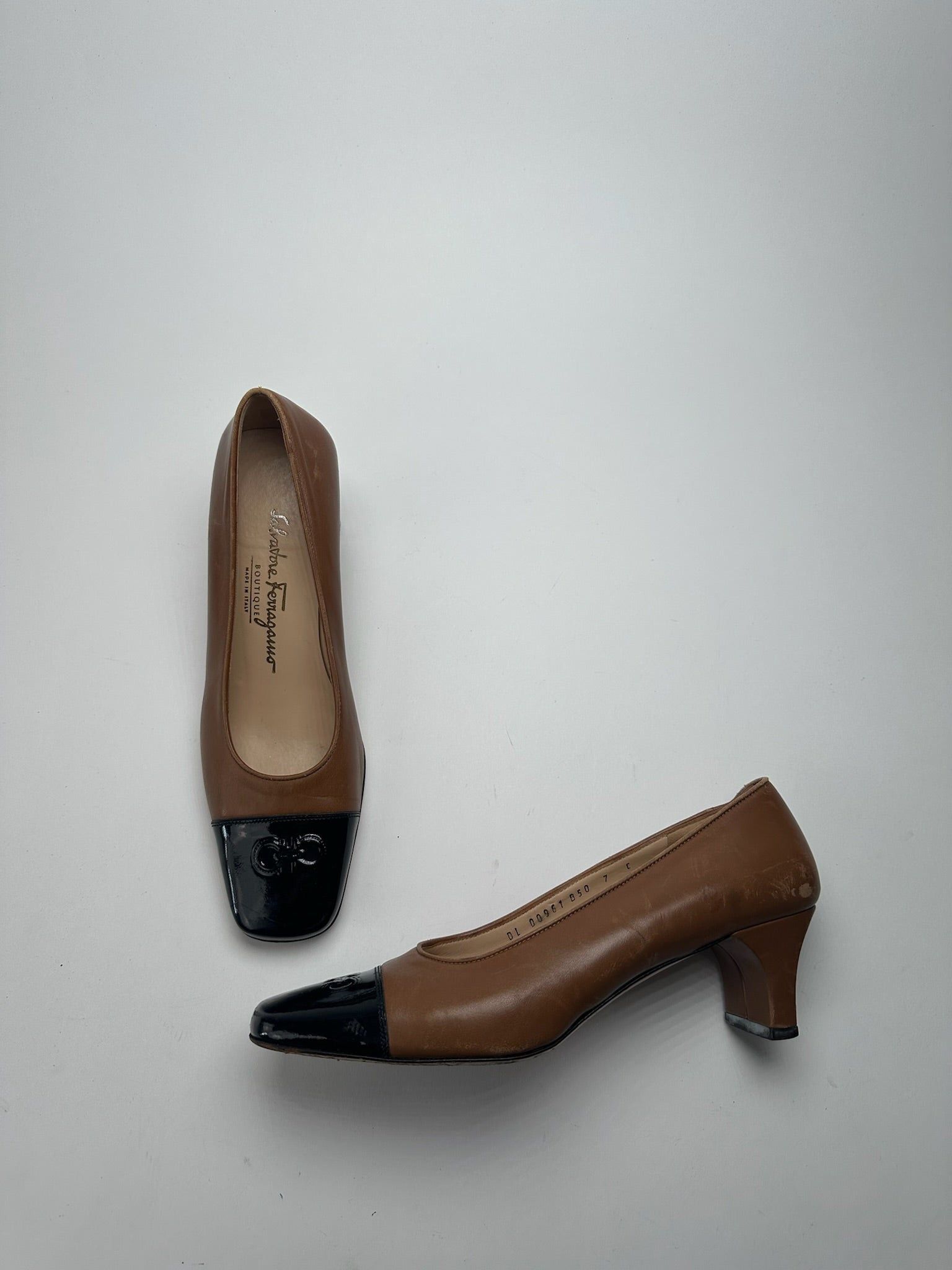 Salvatore Ferragamo Vintage Leather pumps brown black Size US 6 / IT 36 - 1 Thumbnail