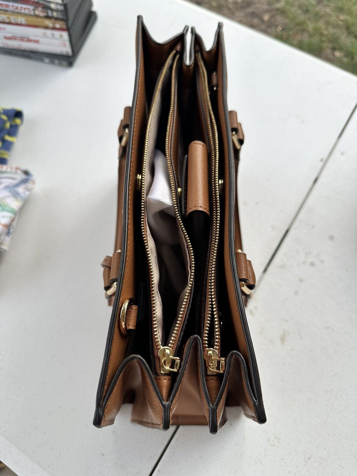 Michael Kors Hand Bag Size ONE SIZE - 2 Thumbnail