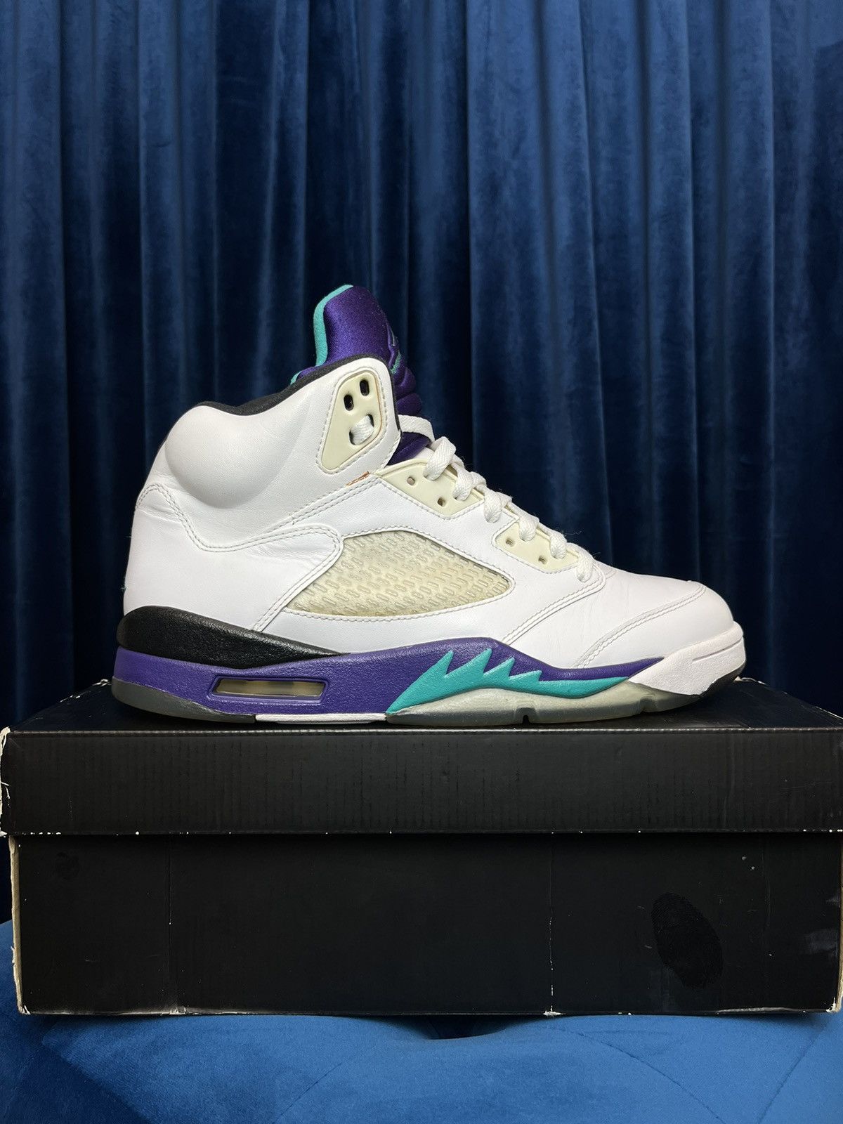image of Air Jordan 5 Retro Grape Shoes in White/Purple, Men's (Size 9)