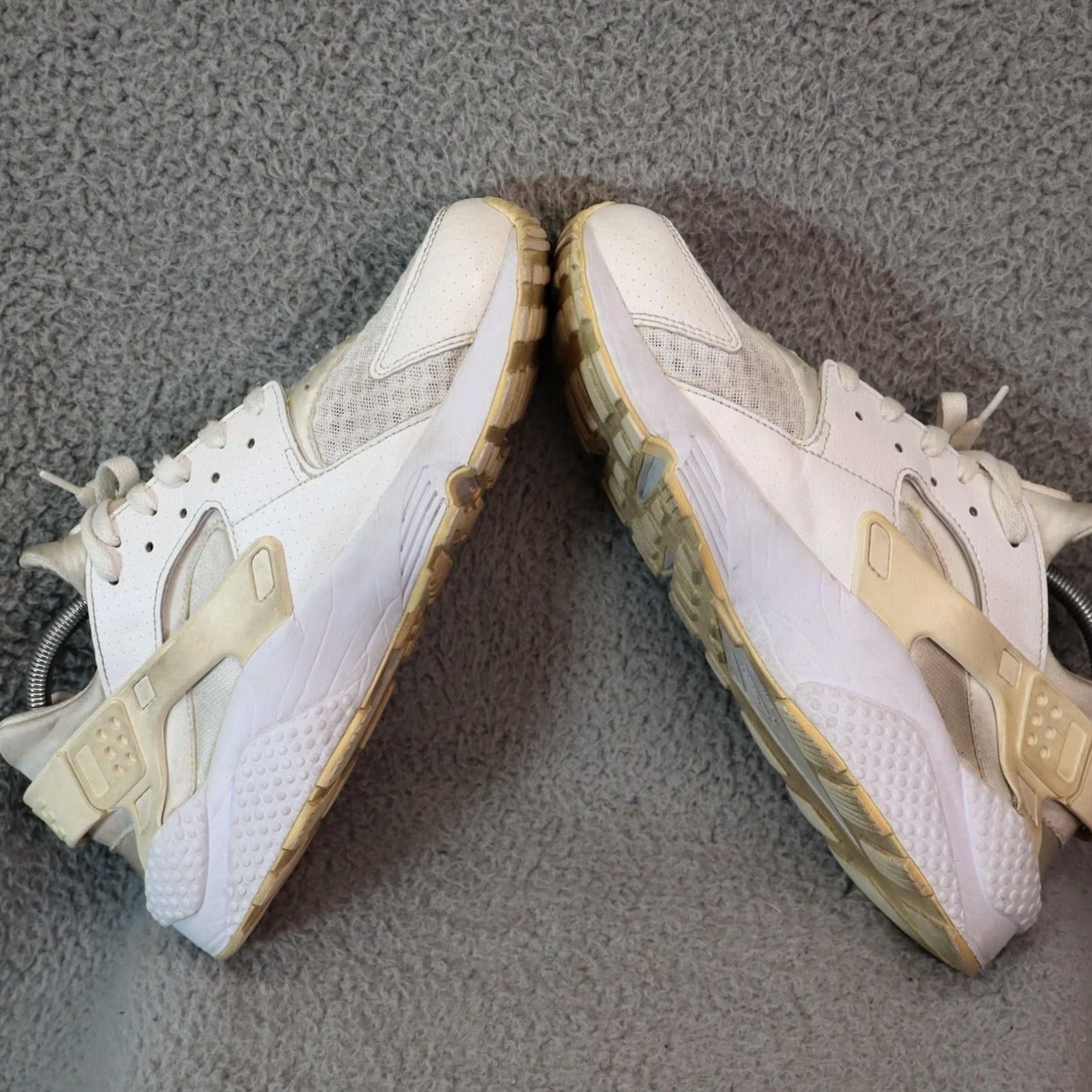 Nike Nike Air Huarache Sneaker Men Size 11 White Triple Retro Low Top Athletic Size US 11 / EU 44 - 6 Thumbnail
