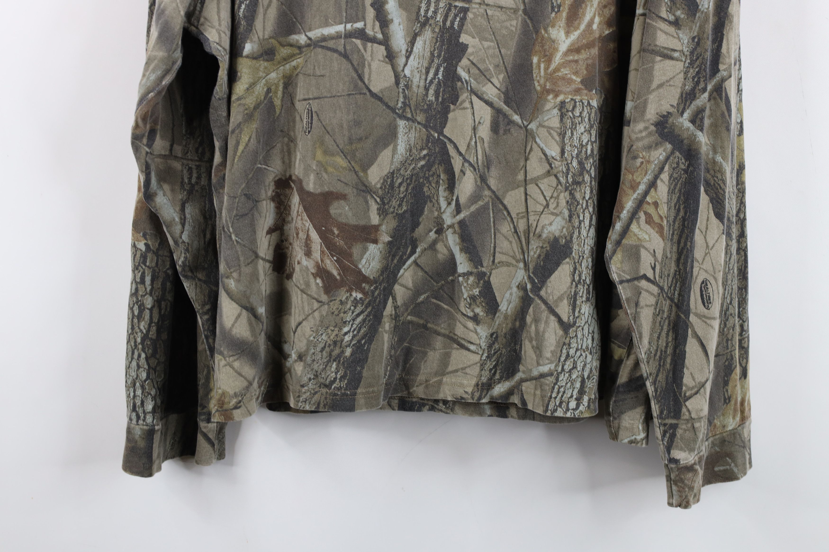 Vintage Vintage Y2K Streetwear Camouflage Long Sleeve Pocket T-Shirt Size US XXL / EU 58 / 5 - 13 Thumbnail
