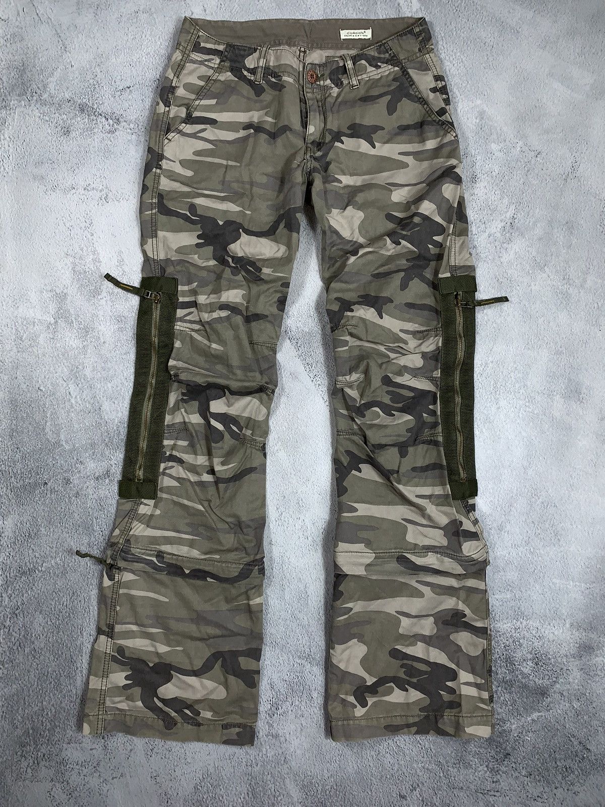 Japanese Brand × Vintage Vintage Y2K Low Rise camo flared zip pants AvantGarde japan Size 28" / US 6 / IT 42 - 1 Thumbnail