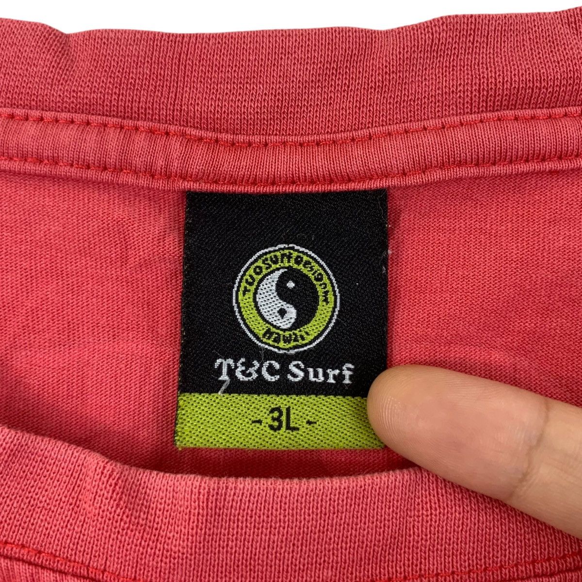 Vintage T&C SURF DESIGNS Hawaii Save Our Green Planet Tee Shirt Size US XXL / EU 58 / 5 - 6 Thumbnail