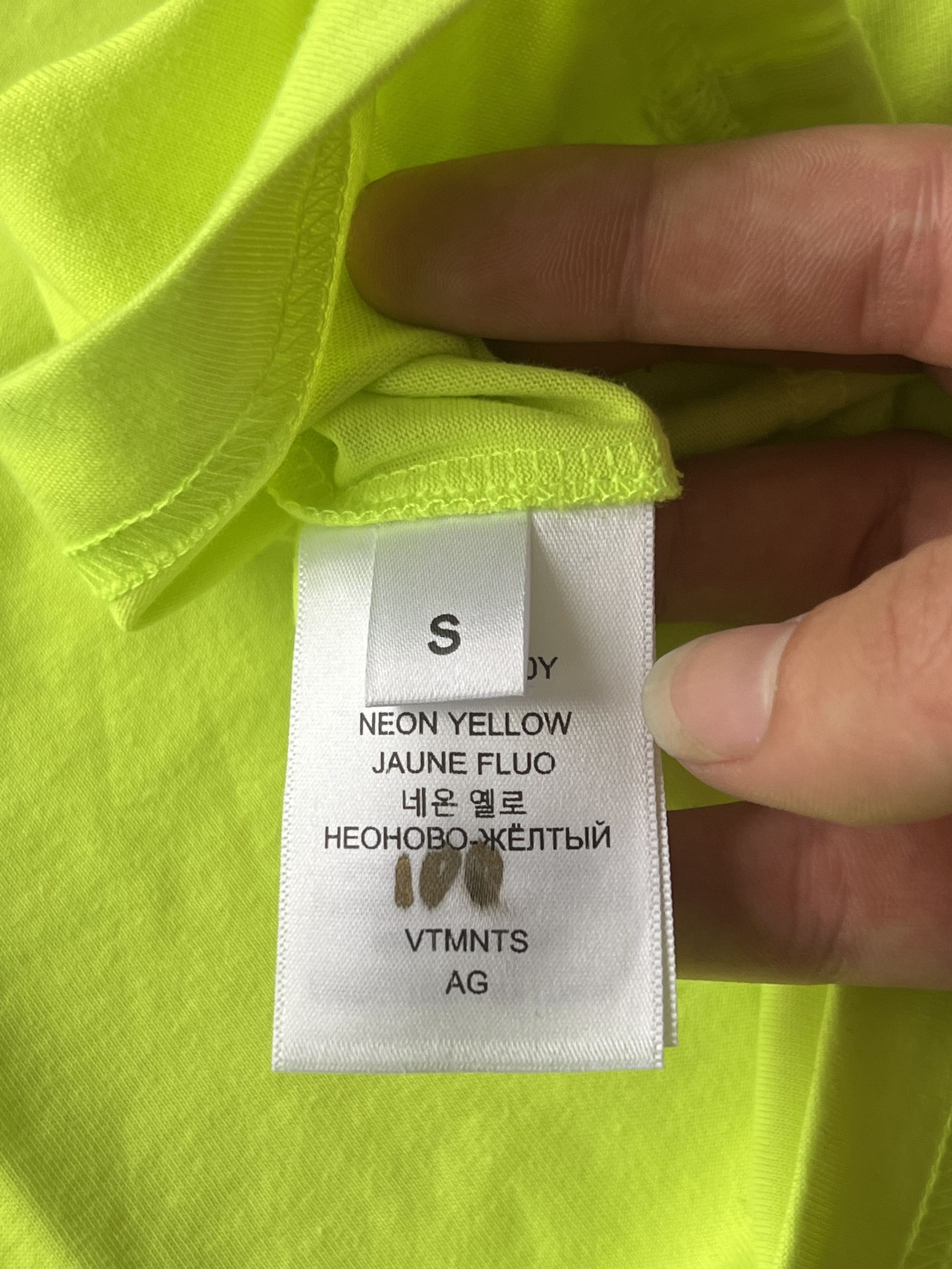 Vetements VTMNTS 'Yes No' T-Shirt Size US S / EU 44-46 / 1 - 7 Thumbnail