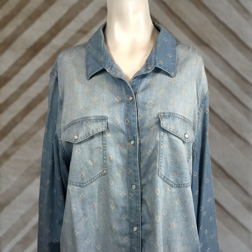 Vintage Tahari Womens 2XL Blue Denim Diamond Print Snap Front Long Sleeve Shirt Clothes Shirt Button-Up Casual Western Bohemian Plus Size Mens Womens Girls Size XXL / US 16-18 / IT 52-54 - 1 Thumbnail