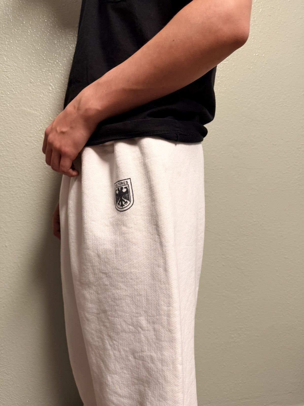 Yeezy Kanye West Yeezy Vultures Sweatpants Size US 36 / EU 52 - 2 Thumbnail