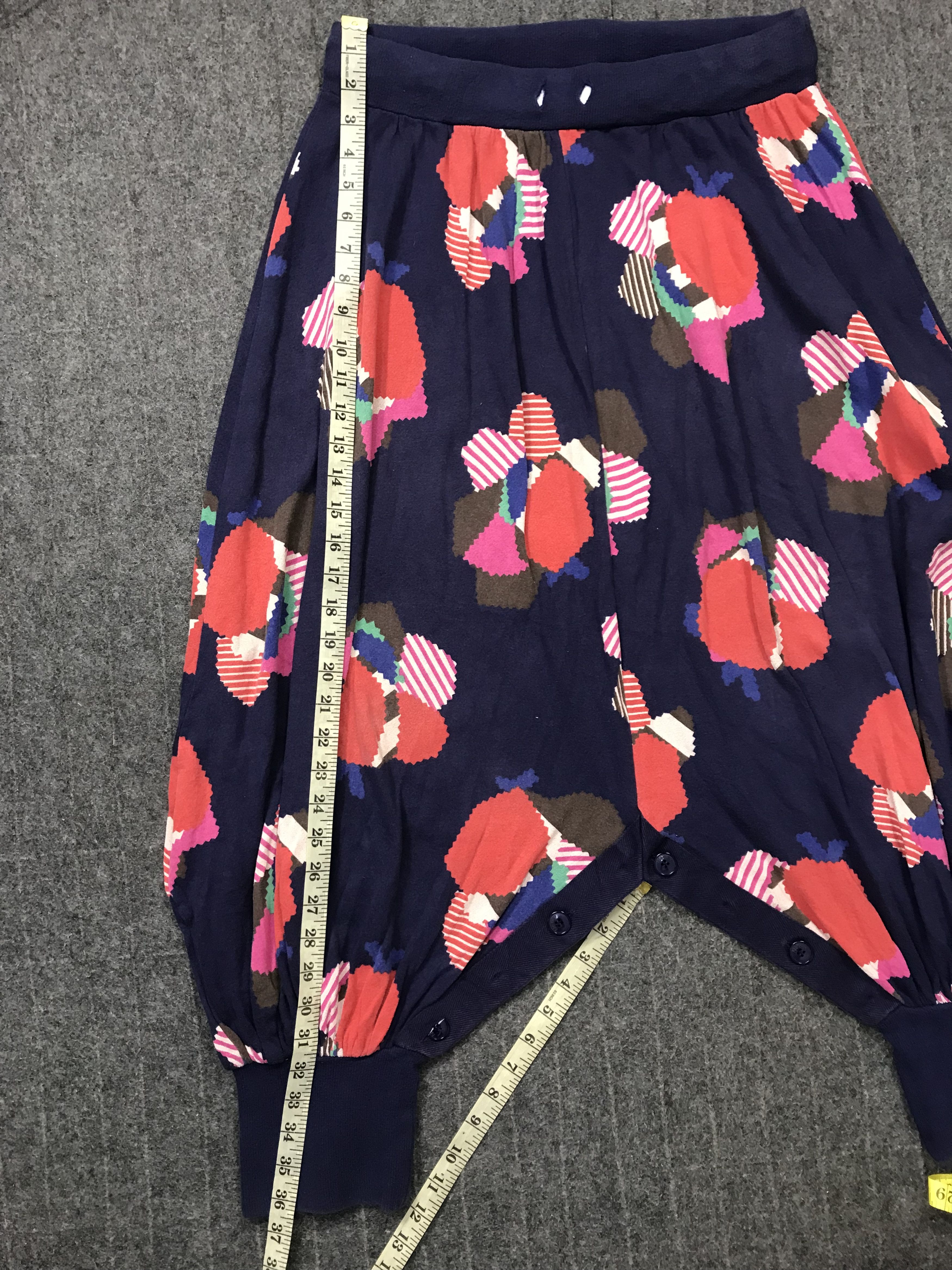 Issey Miyake Issey Miyake Ne-net Floral Baggy Balloon Pant Apple Art Size 30" / US 8 / IT 44 - 11 Thumbnail