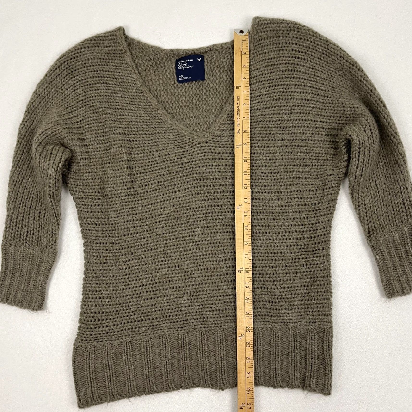 American Eagle Outfitters VINTAGE American Eagle Outfitters Sweater Womens Large Brown Wool Mohair Knit V-Neck Pullover Size L / US 10 / IT 46 - 4 Thumbnail