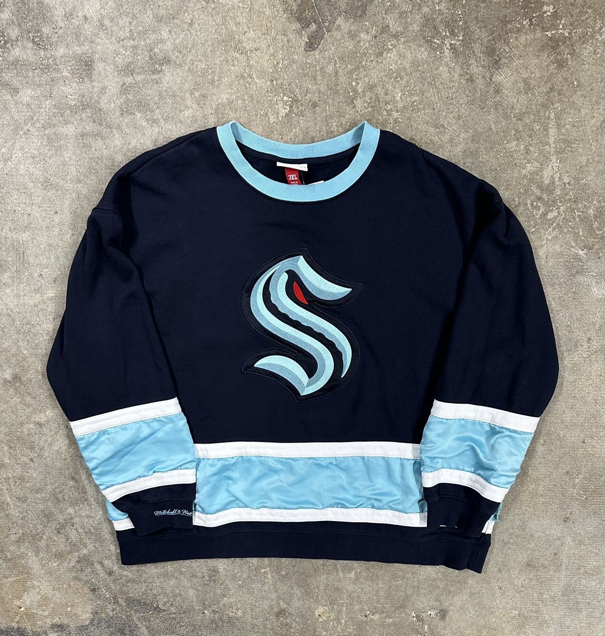Mitchell & Ness Mitchell & Ness Seattle Kraken NHL Jersey Sweatshirt Size US XXL / EU 58 / 5 - 1 Thumbnail