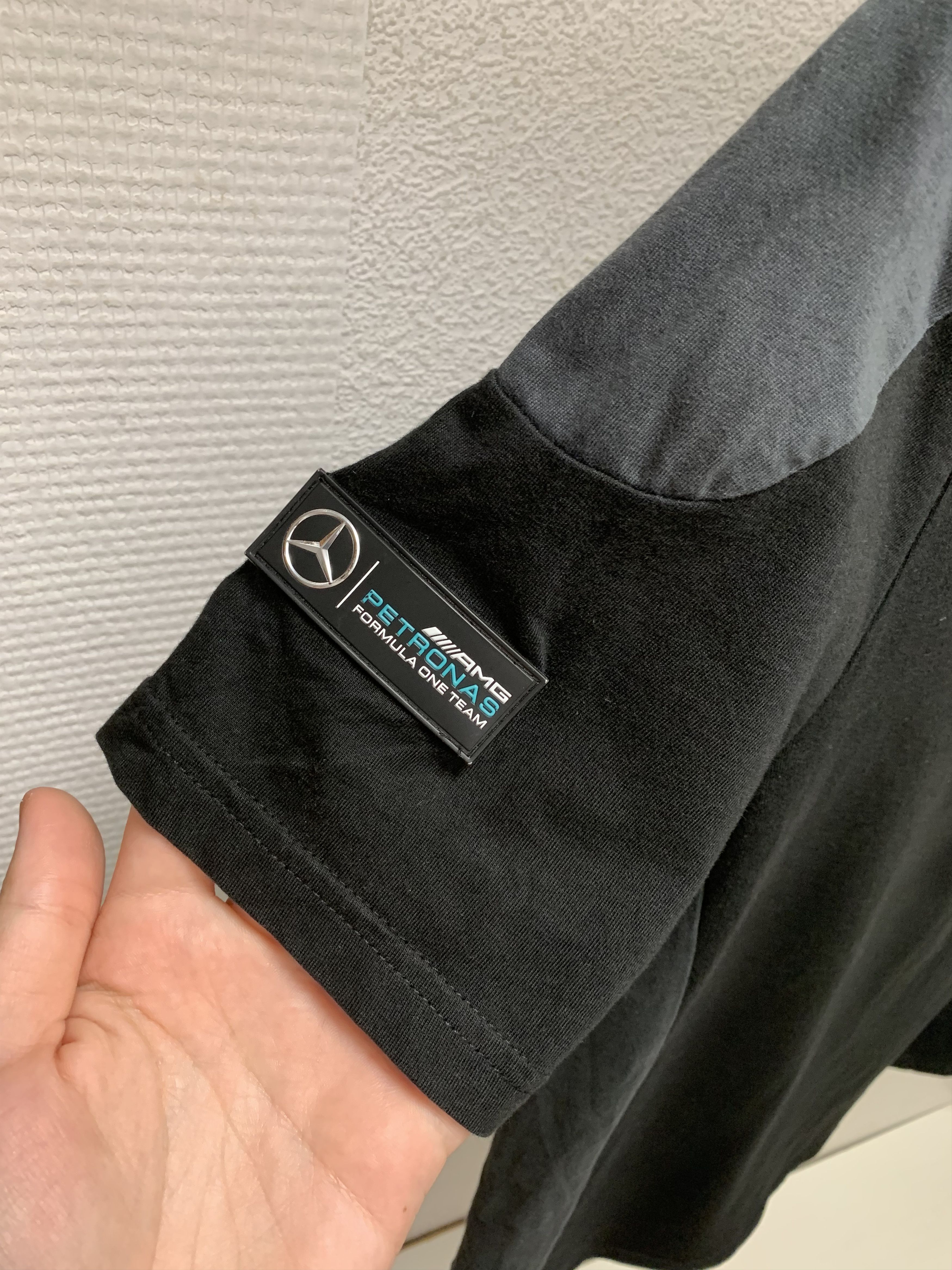 Mercedes-Benz Lewis Hamilton Mercedes Benz black t-shirt M sz formula uno Size US M / EU 48-50 / 2 - 6 Thumbnail