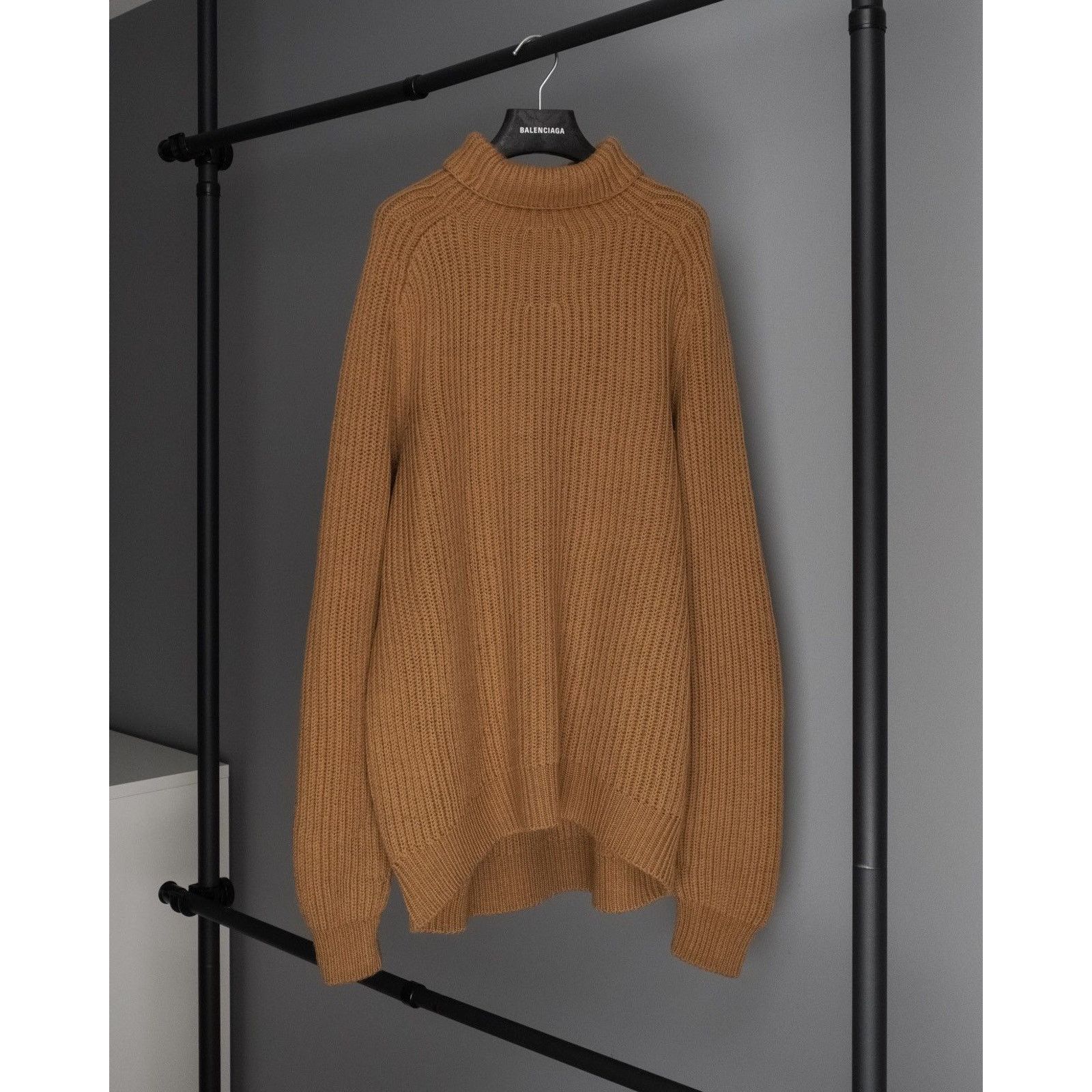 Acne Studios Acne studios brown wool oversized turtleneck sweater Size US L / EU 52-54 / 3 - 1 Thumbnail