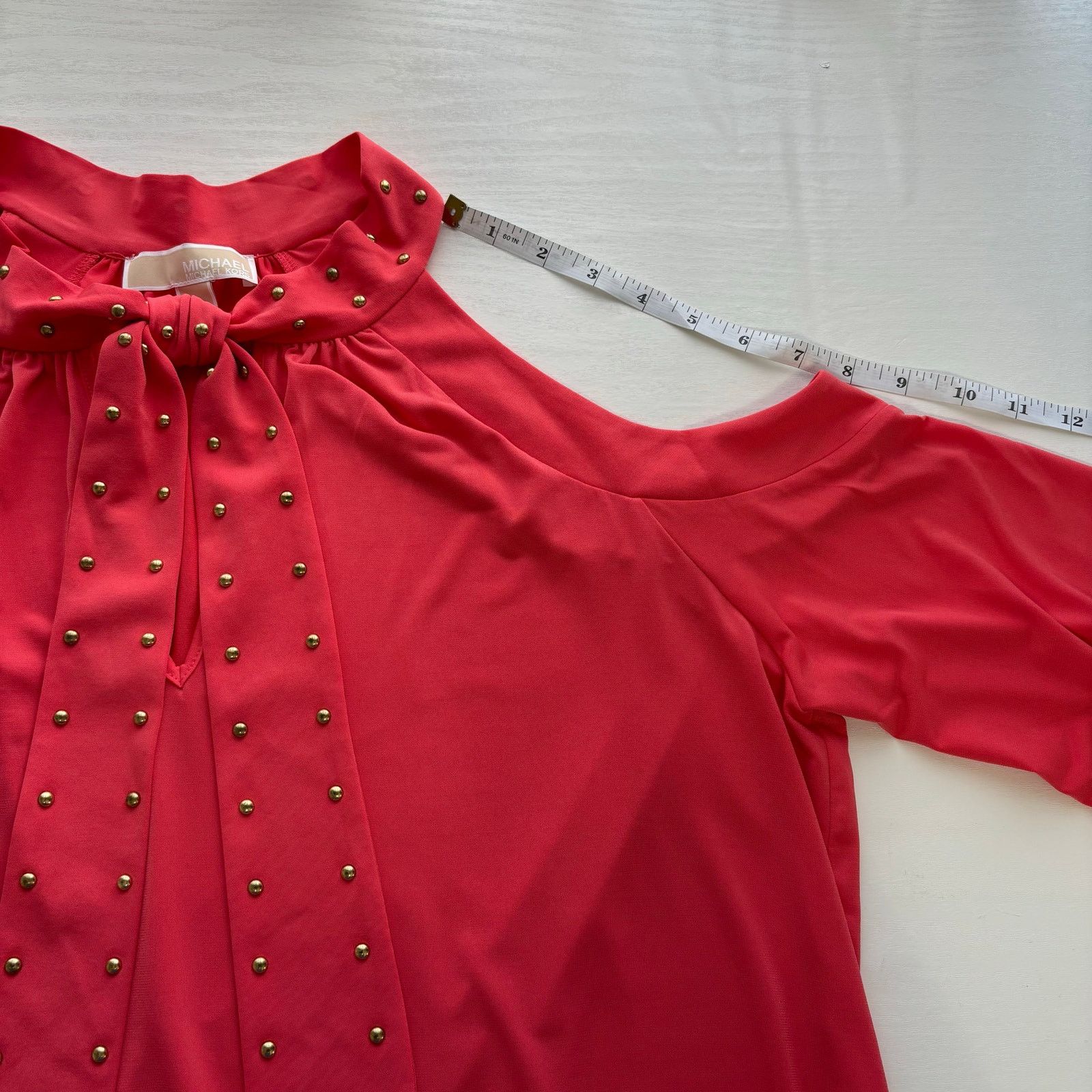 Michael Kors MICHAEL Michael Kors Cold-shoulder Tie-neck Coral Blouse XL Size XL / US 12-14 / IT 48-50 - 6 Thumbnail