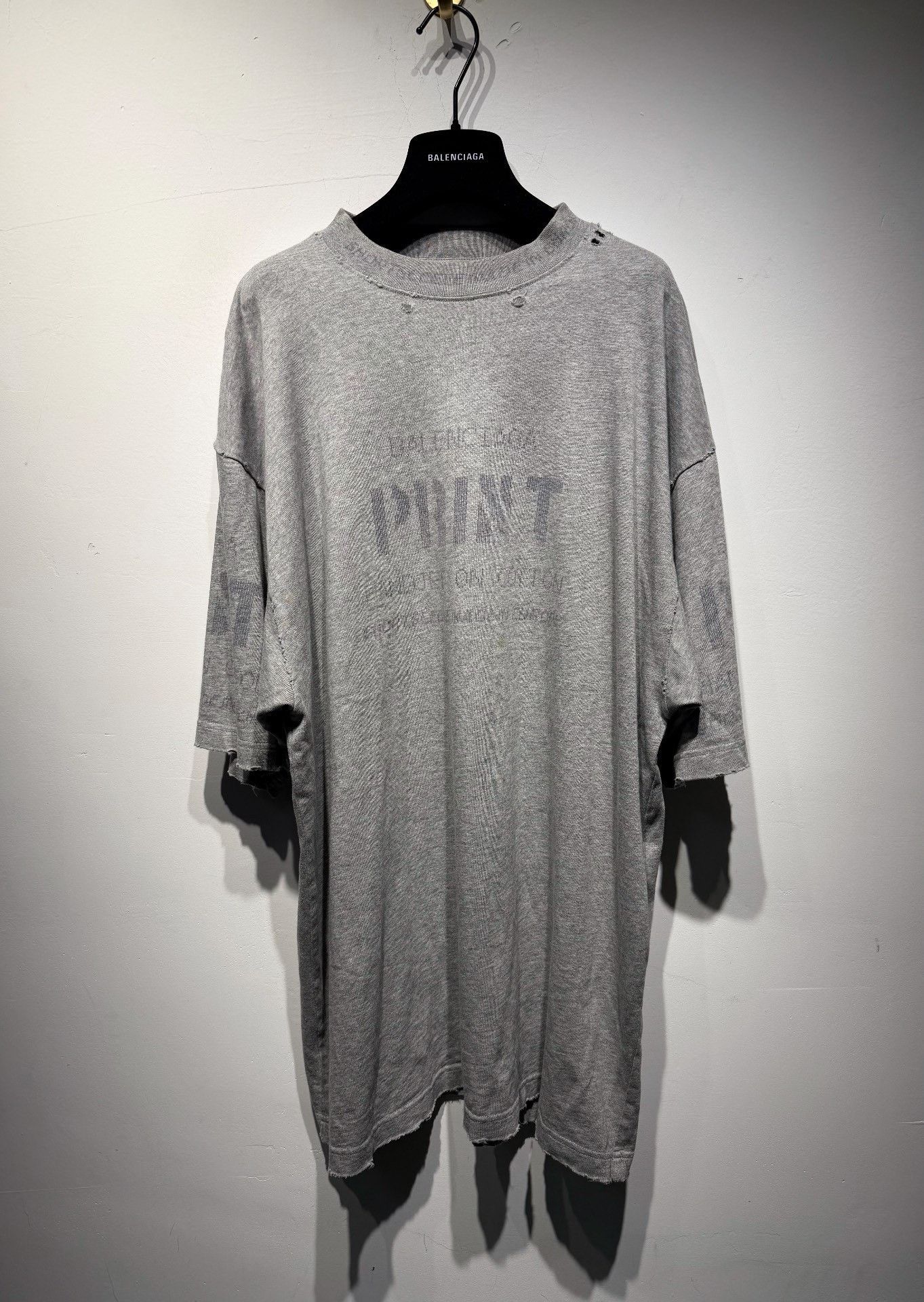 Balenciaga Balenciaga Retro Printed Gray T-Shirt S Women Size S / US 4 / IT 40 - 1 Thumbnail