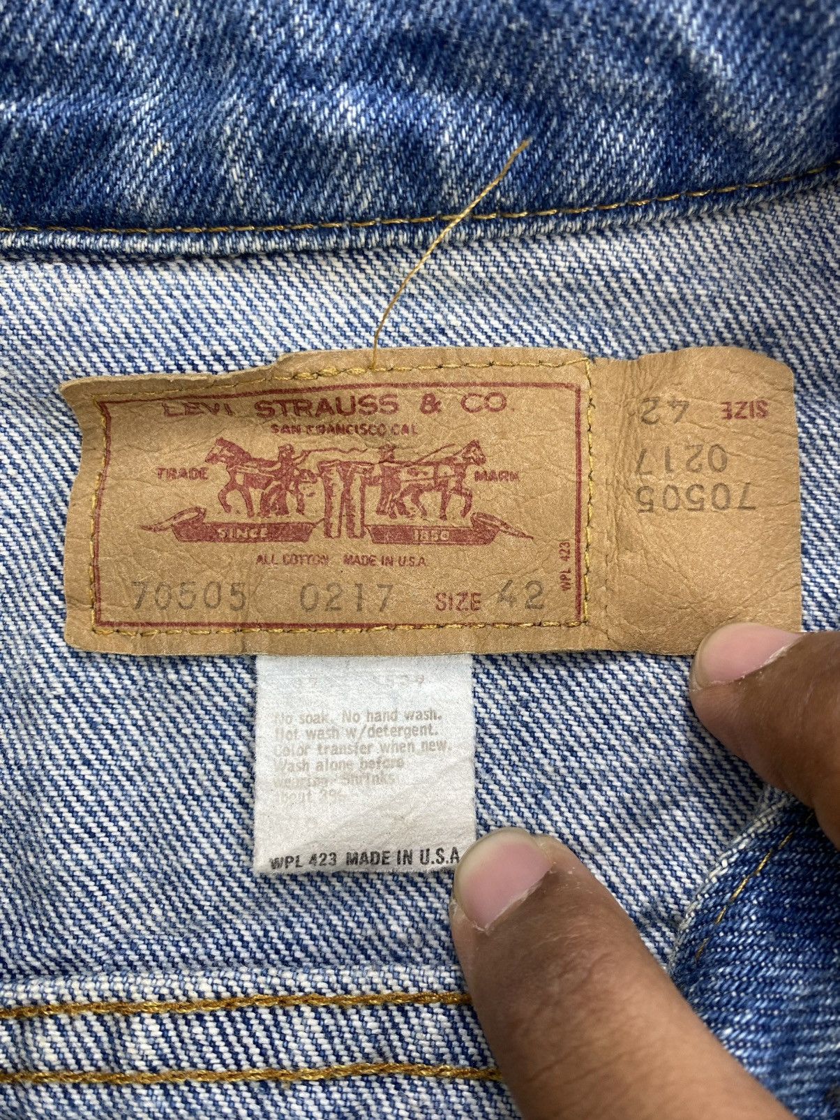 Levi's Vintage Clothing 🇺🇸1980s Vintage Levis 70649-0217 Orange Tab Blue Denim Jacket Size US L / EU 52-54 / 3 - 5 Thumbnail