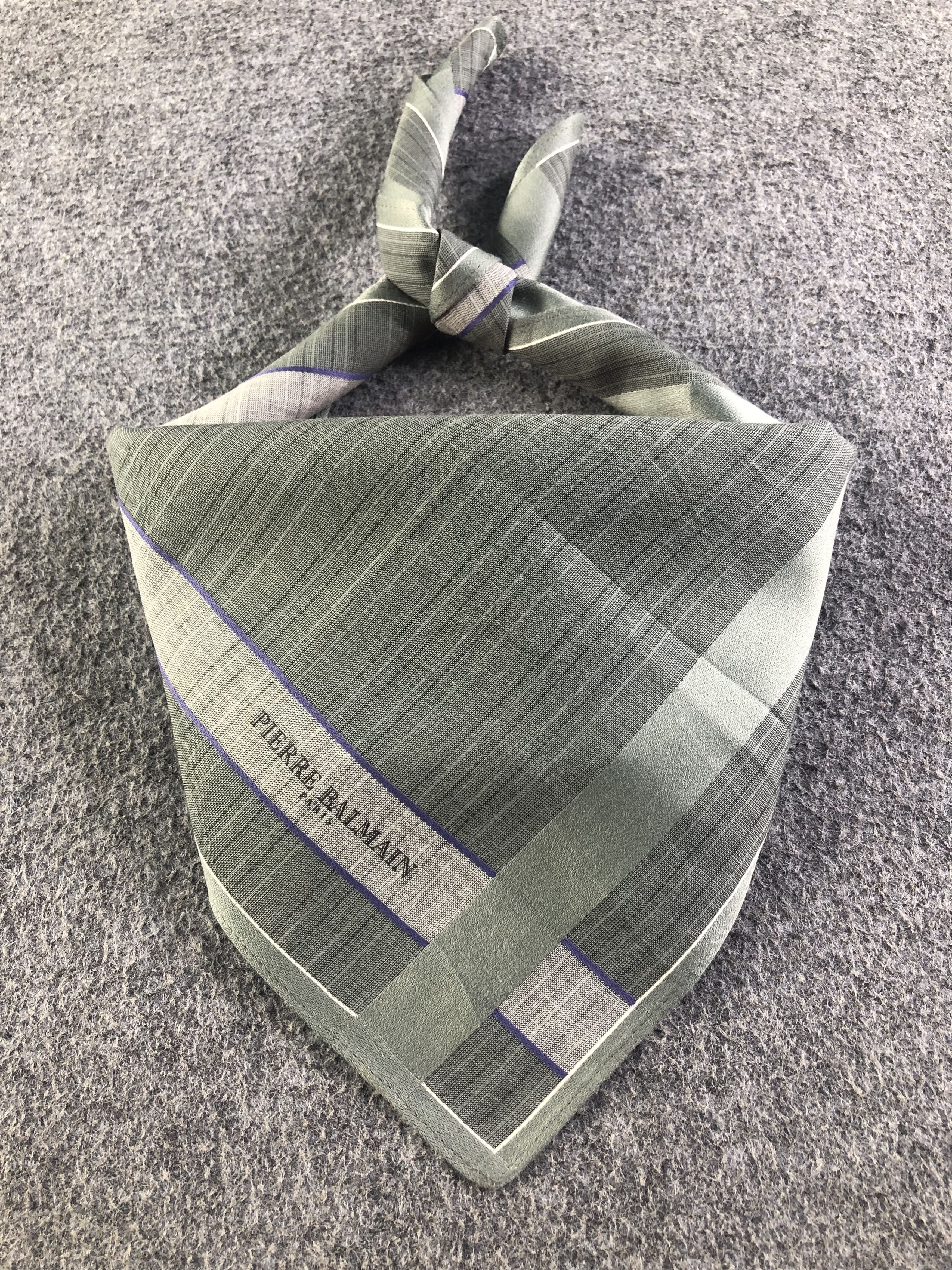 Pierre Balmain Pierre Balmain Handkerchief / Bandana / Neckerchief C454 Size ONE SIZE - 1 Thumbnail