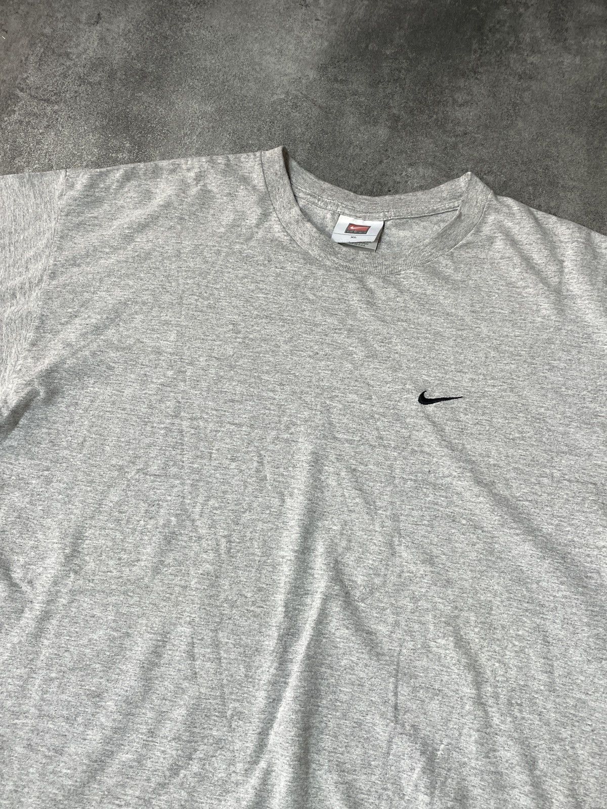 Nike RARE❗️Nike Vintage 90s Tee Swoosh Boxy Fit Solid Size US XXL / EU 58 / 5 - 2 Thumbnail