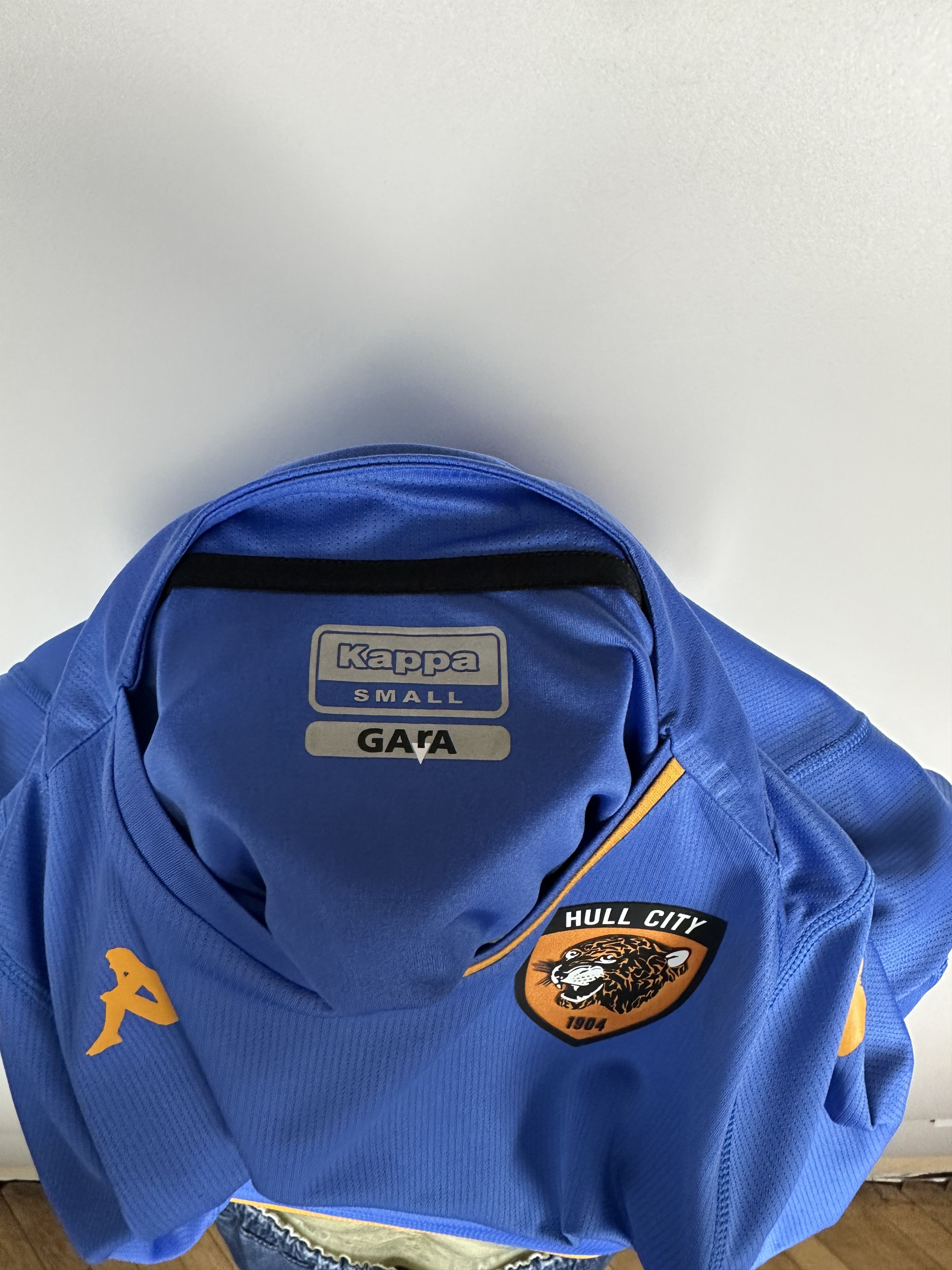 Kappa HULL CITY 2022 2023 THIRD FOOTBALL SHIRT SOCCER JERSEY KAPPA Size US S / EU 44-46 / 1 - 11 Thumbnail