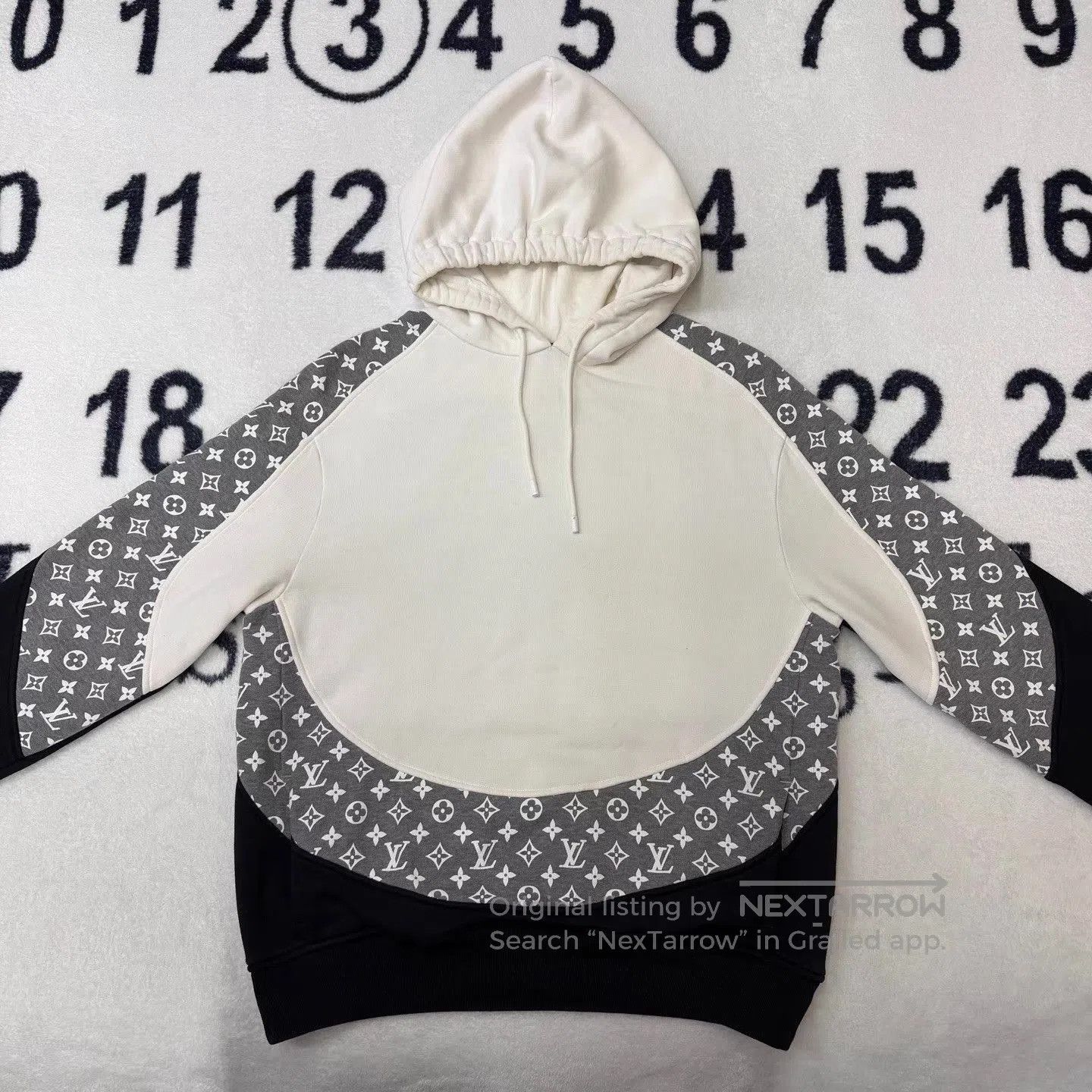 Louis Vuitton Multi Color Patterned Hoodie with Drawstring, Size S. Size US S / EU 44-46 / 1 - 1 Thumbnail