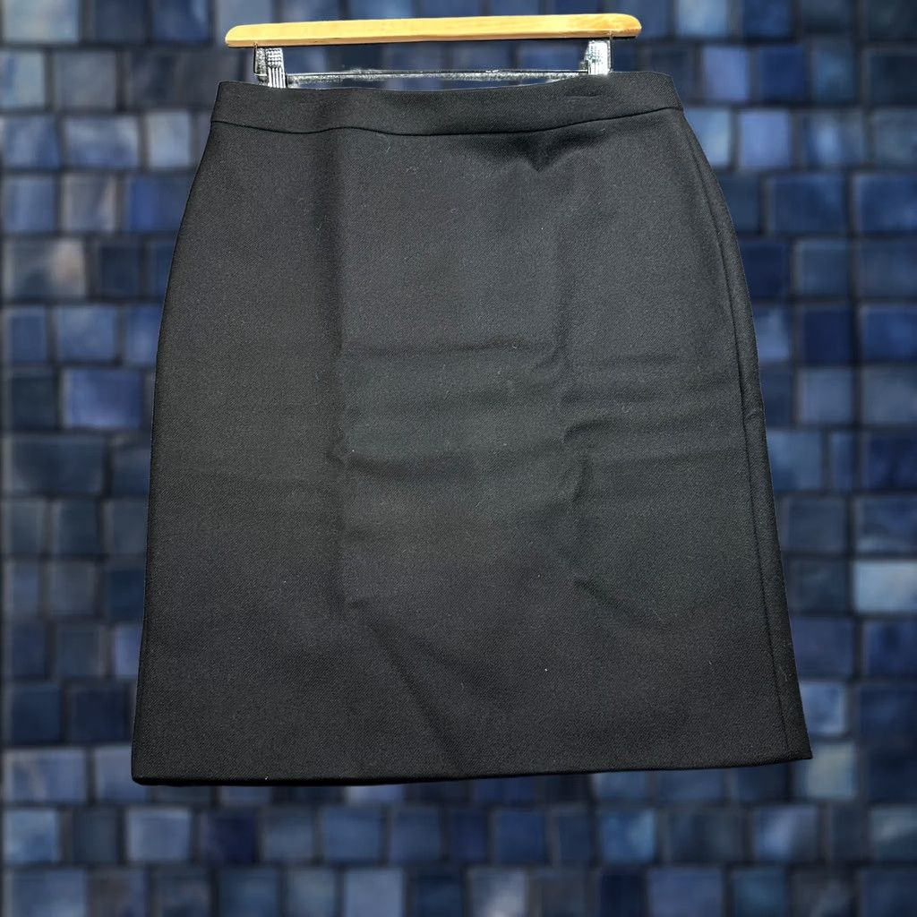 J.Crew J.CREW Skirt Womens 12 Black Wool Pencil Back Zip Lined Vent Business Career Size 34" / US 12 / IT 48 - 1 Thumbnail